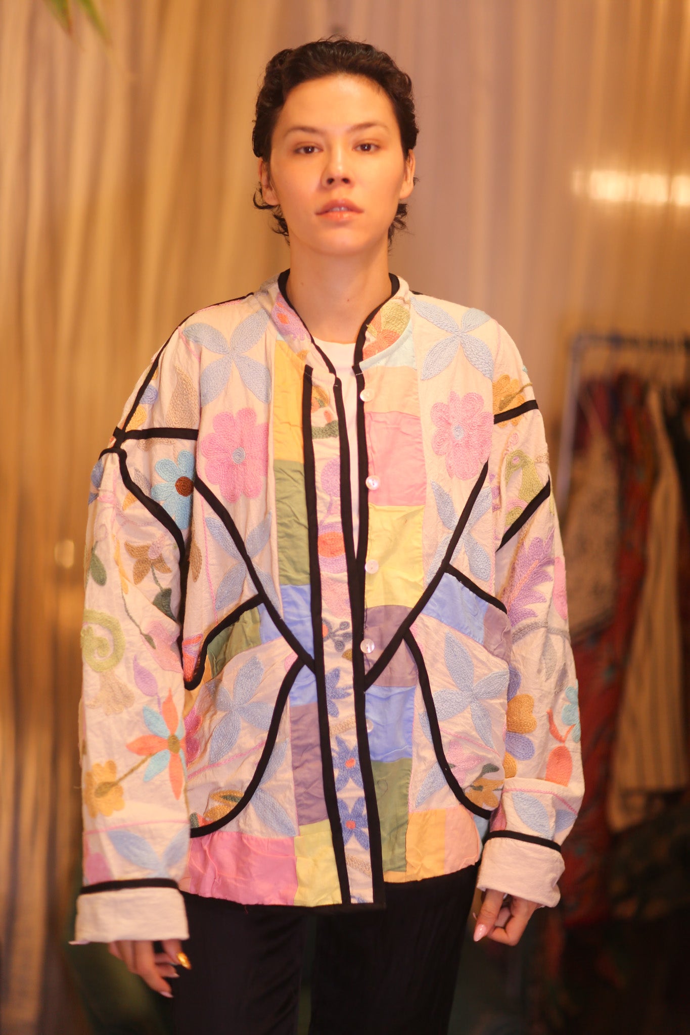 EMBROIDERED SUZANI JACKET THETTANT