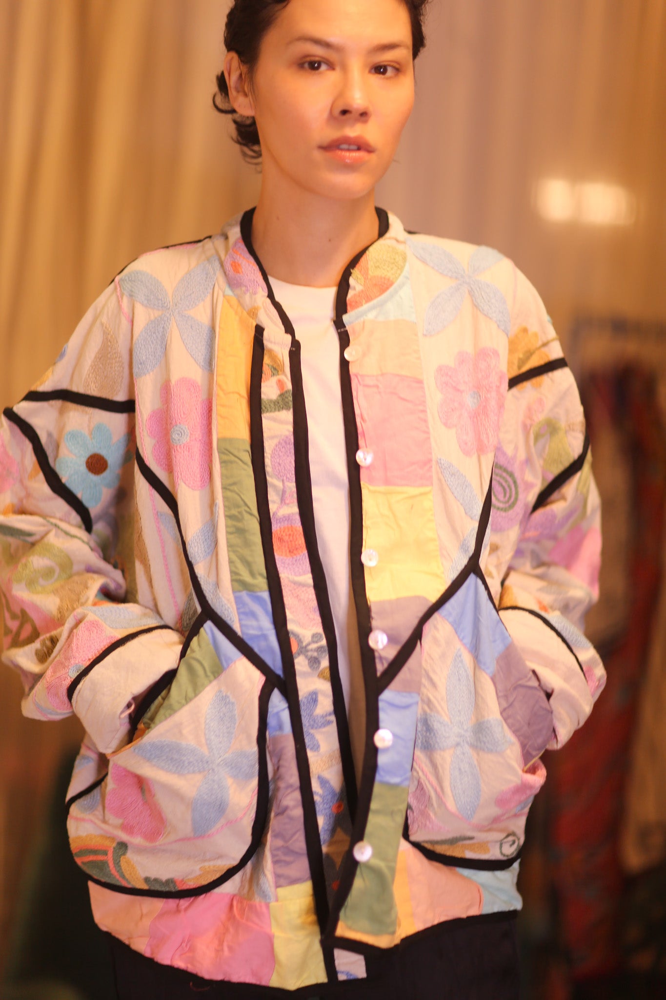 EMBROIDERED SUZANI JACKET THETTANT