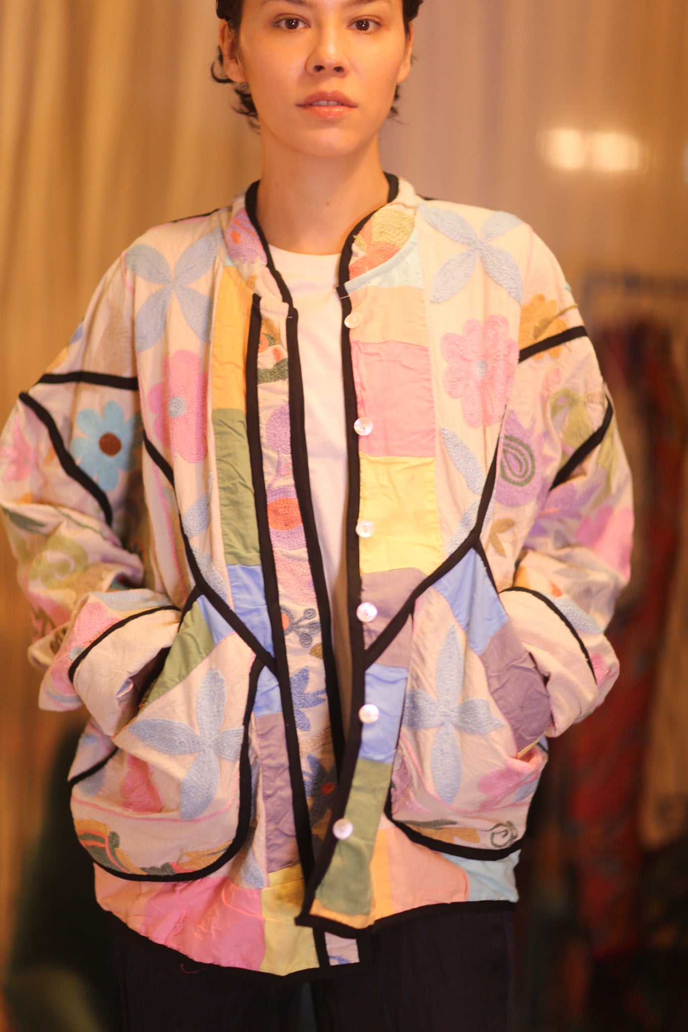EMBROIDERED SUZANI JACKET THETTANT
