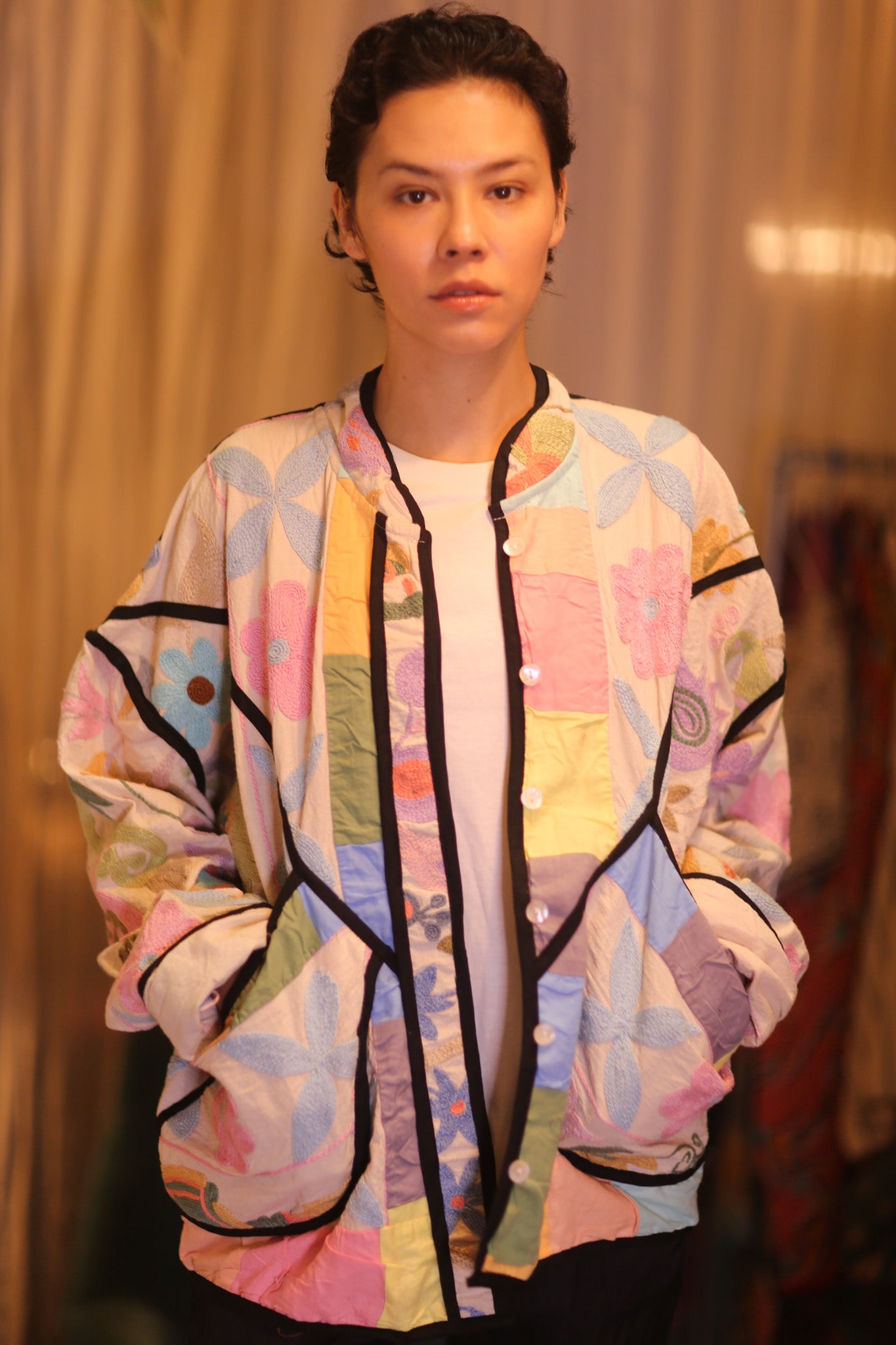 EMBROIDERED SUZANI JACKET THETTANT
