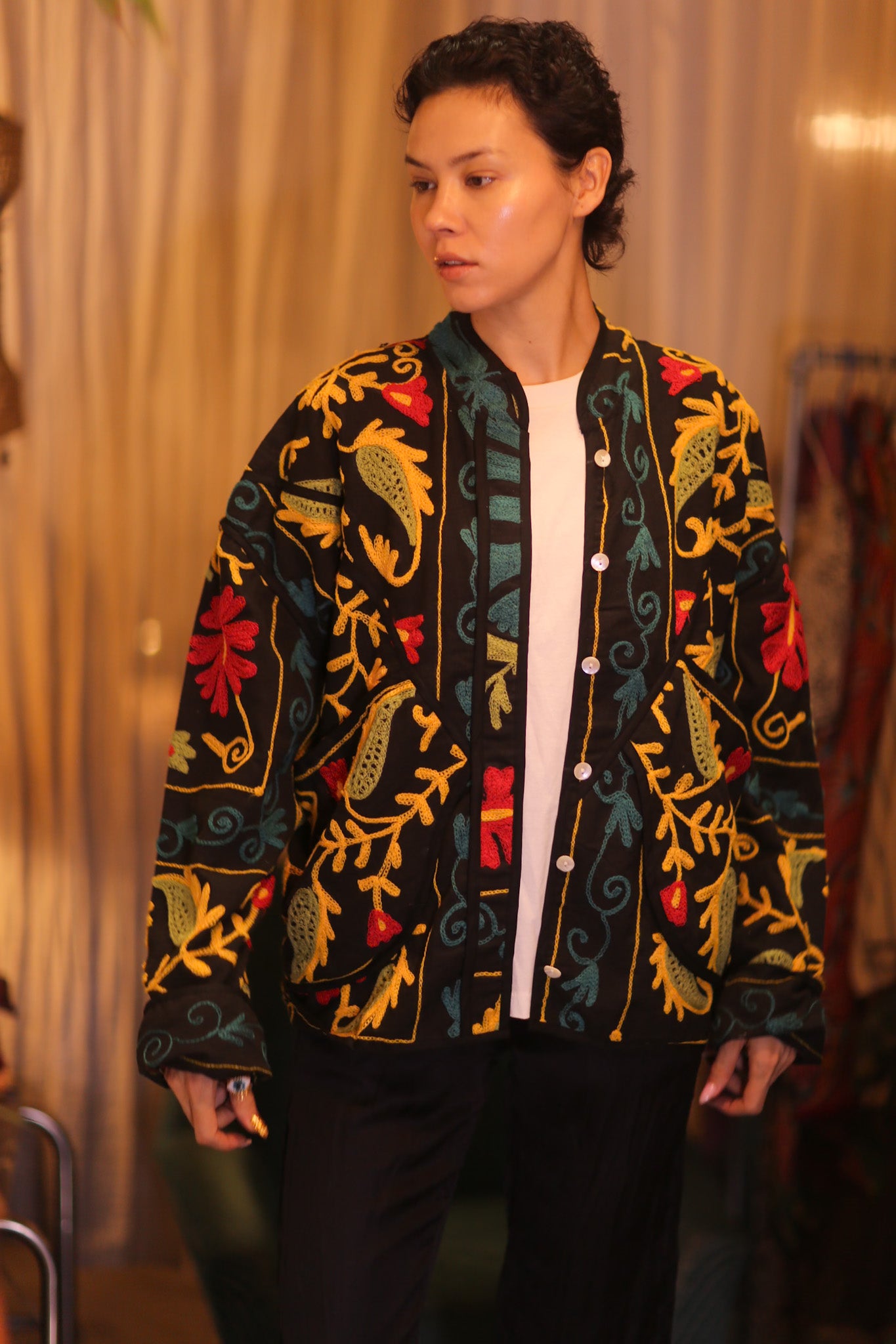 EMBROIDERED ZUSANI JACKET THITKWA