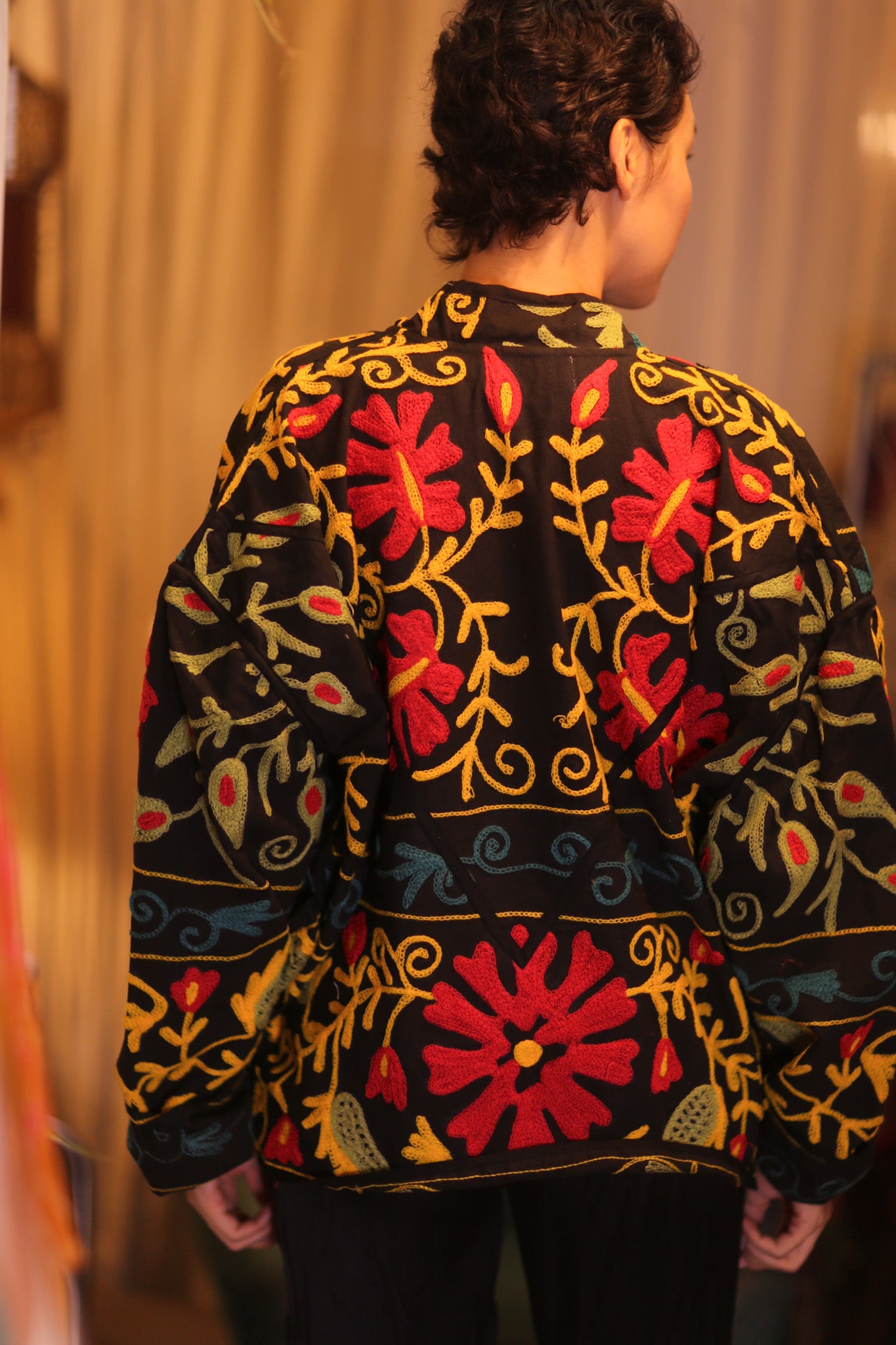 EMBROIDERED ZUSANI JACKET THITKWA