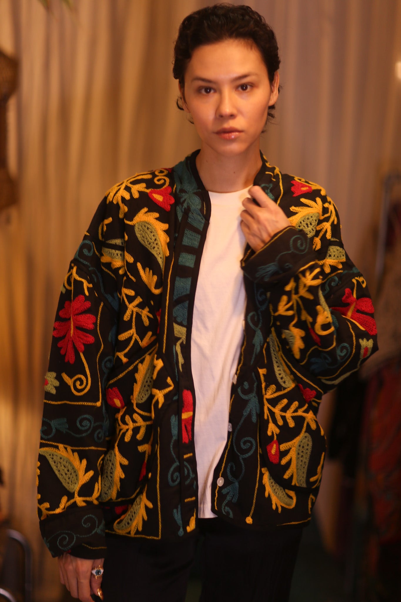 EMBROIDERED ZUSANI JACKET THITKWA