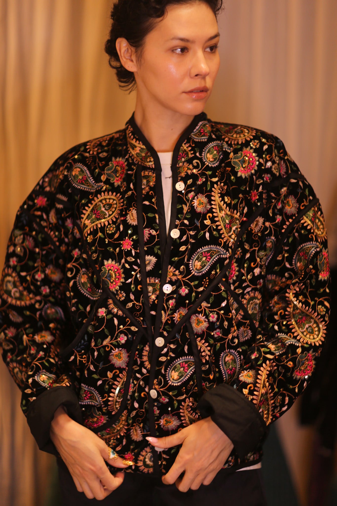 EMBROIDERED VELVET JACKET HYO
