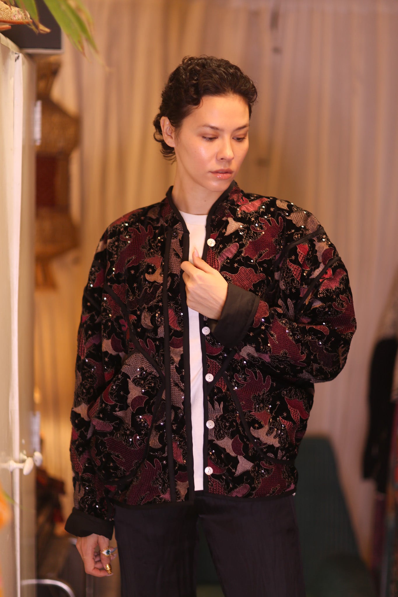 EMBROIDERED VELVET JACKET NYX