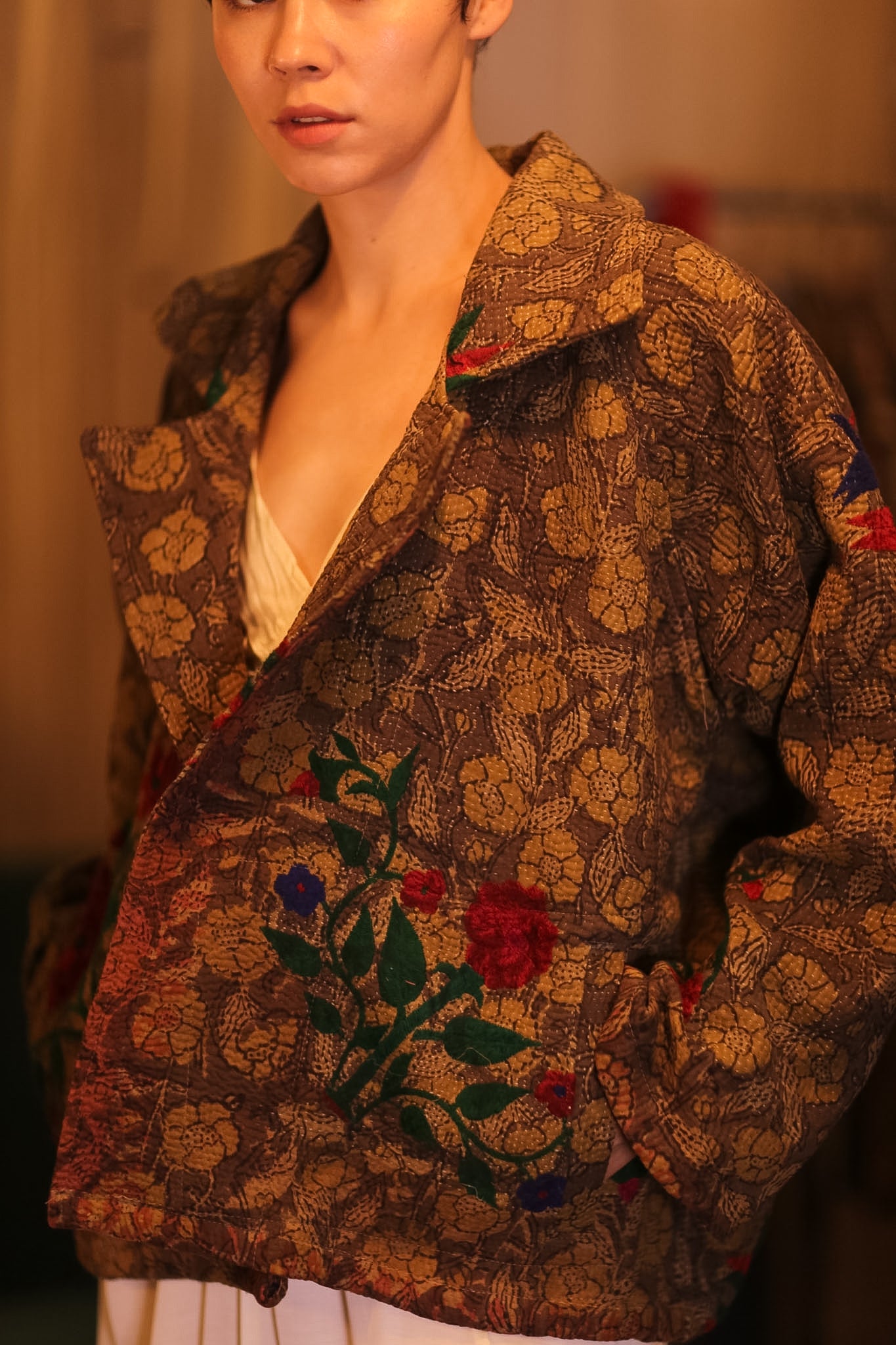 EMBROIDERED KANTHA JACKET NIKO