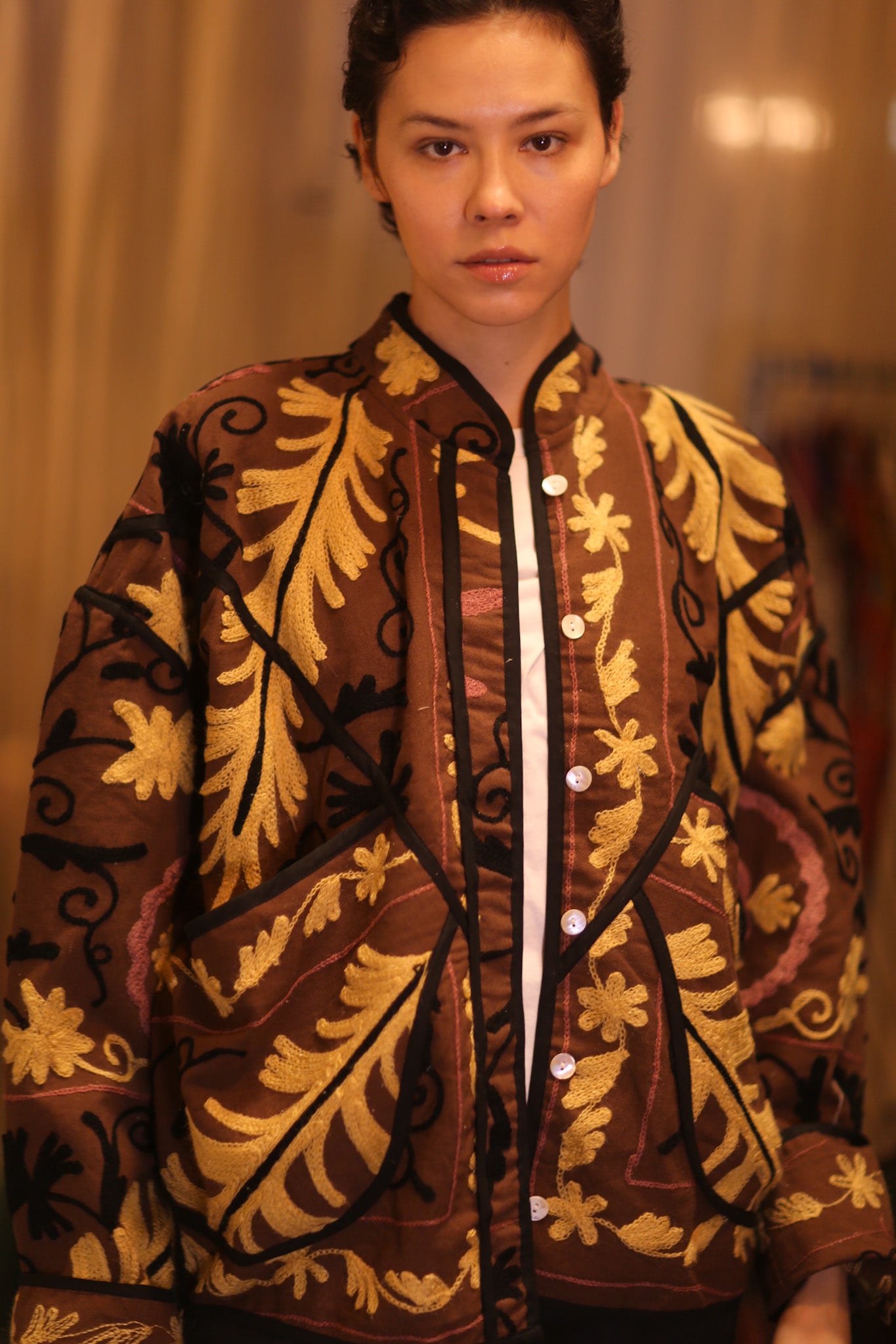 EMBROIDERED SUZANI JACKET SANA