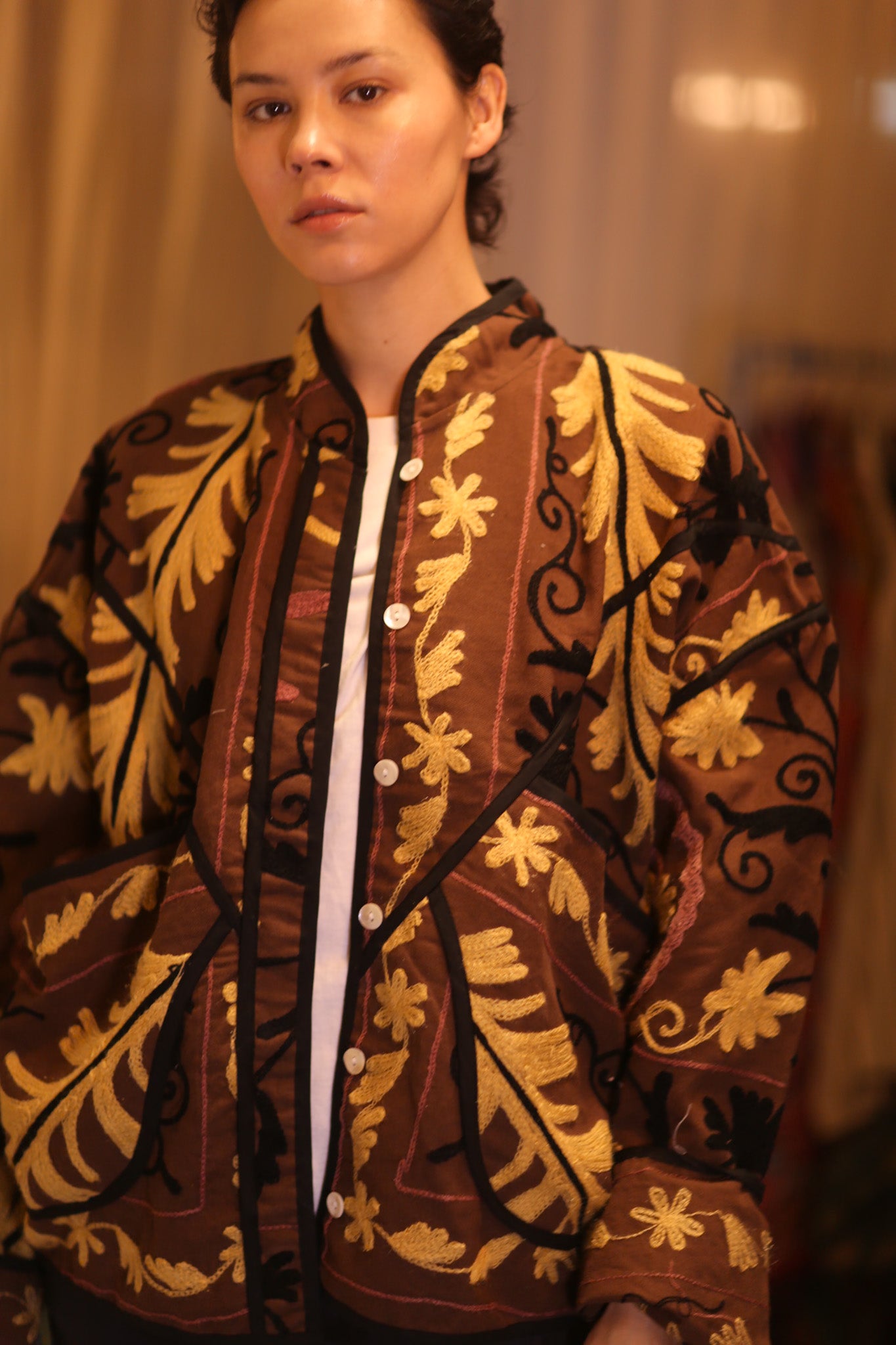 EMBROIDERED SUZANI JACKET SANA
