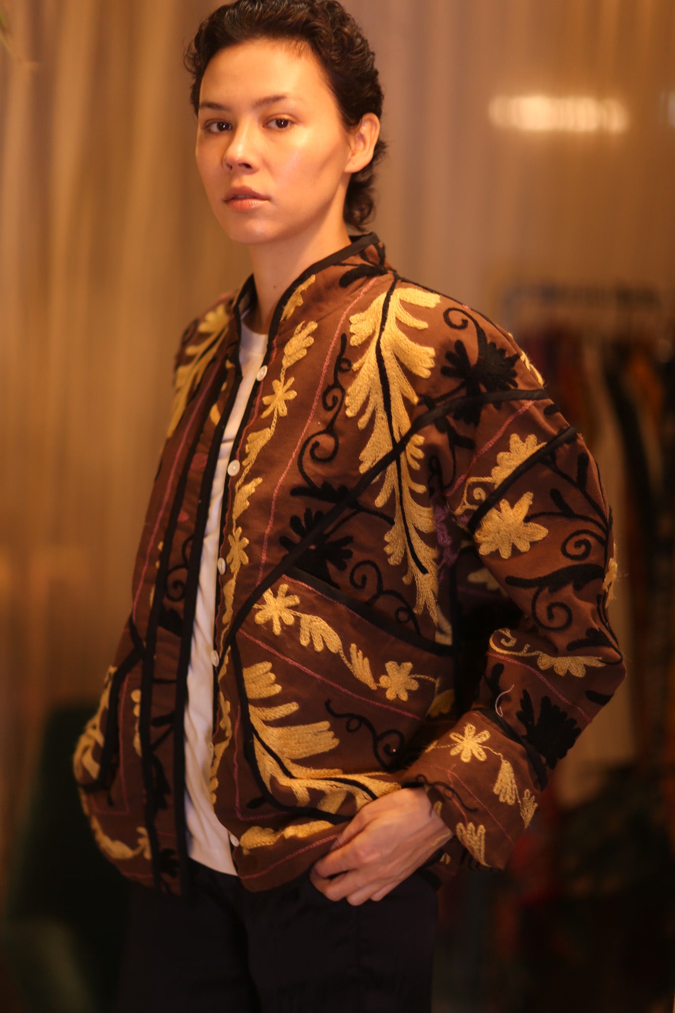 EMBROIDERED SUZANI JACKET SANA