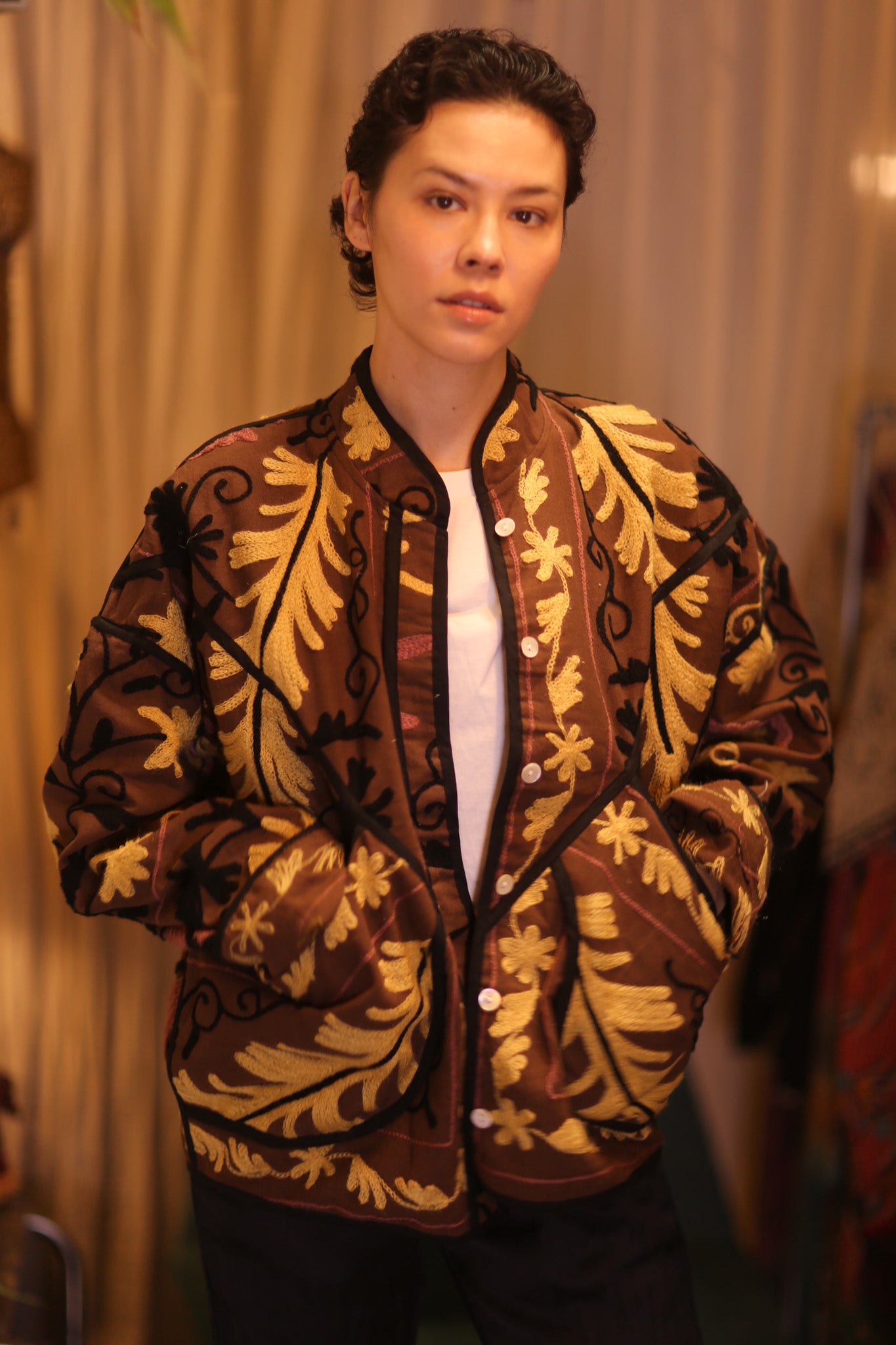 EMBROIDERED SUZANI JACKET SANA