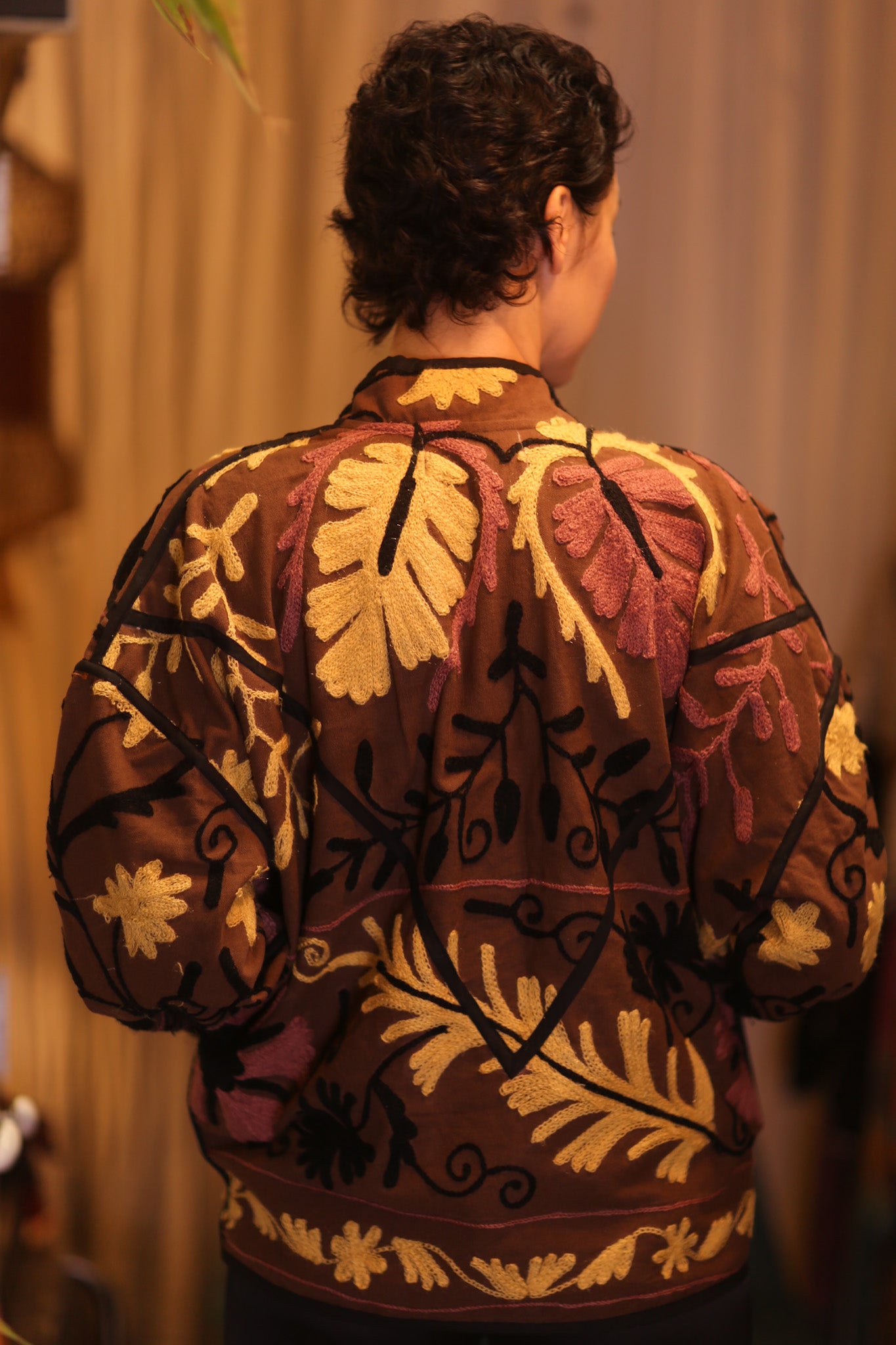EMBROIDERED SUZANI JACKET SANA