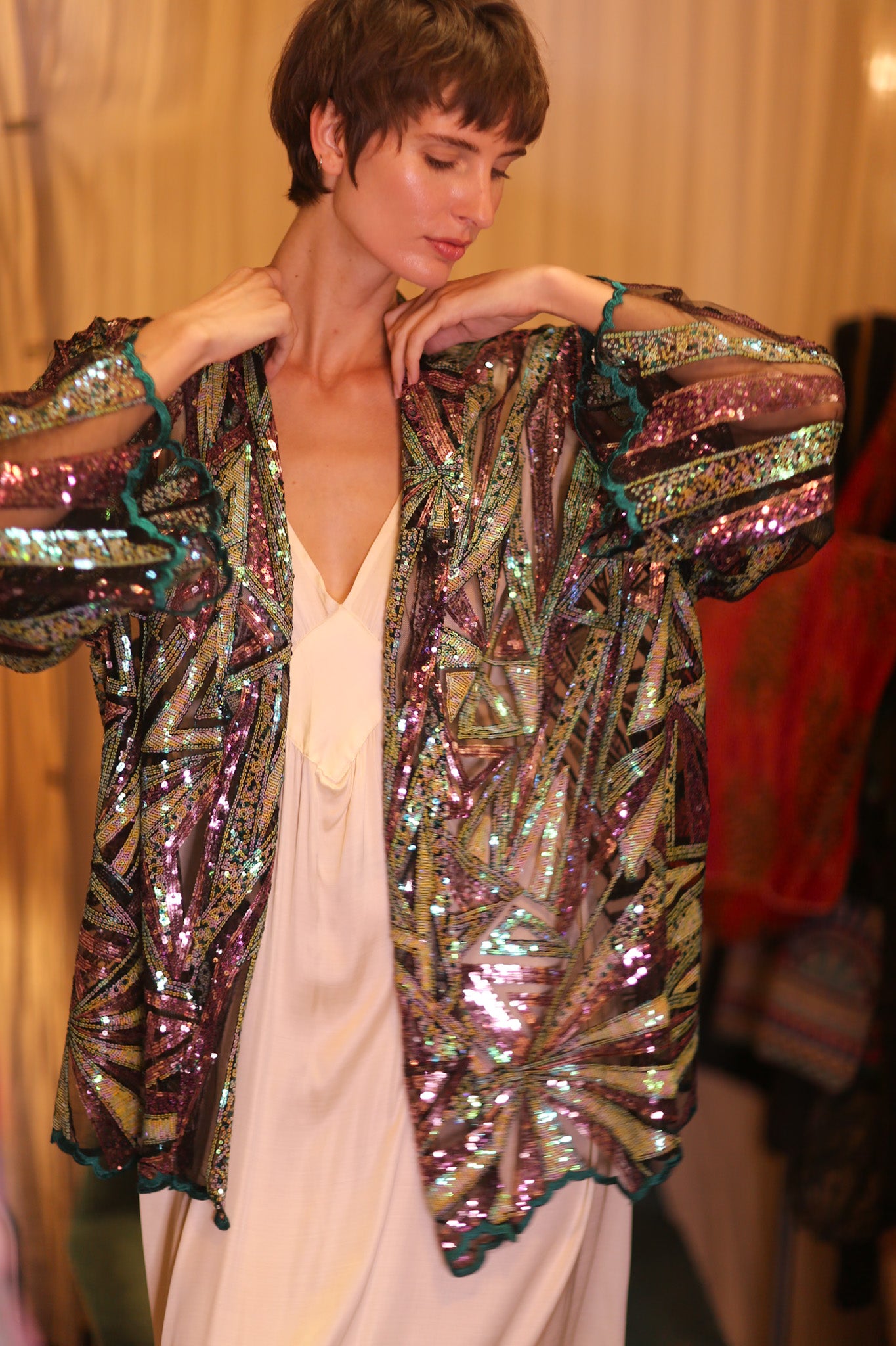 LIGHTNING SEQUIN SHORT KIMONO ILLUME