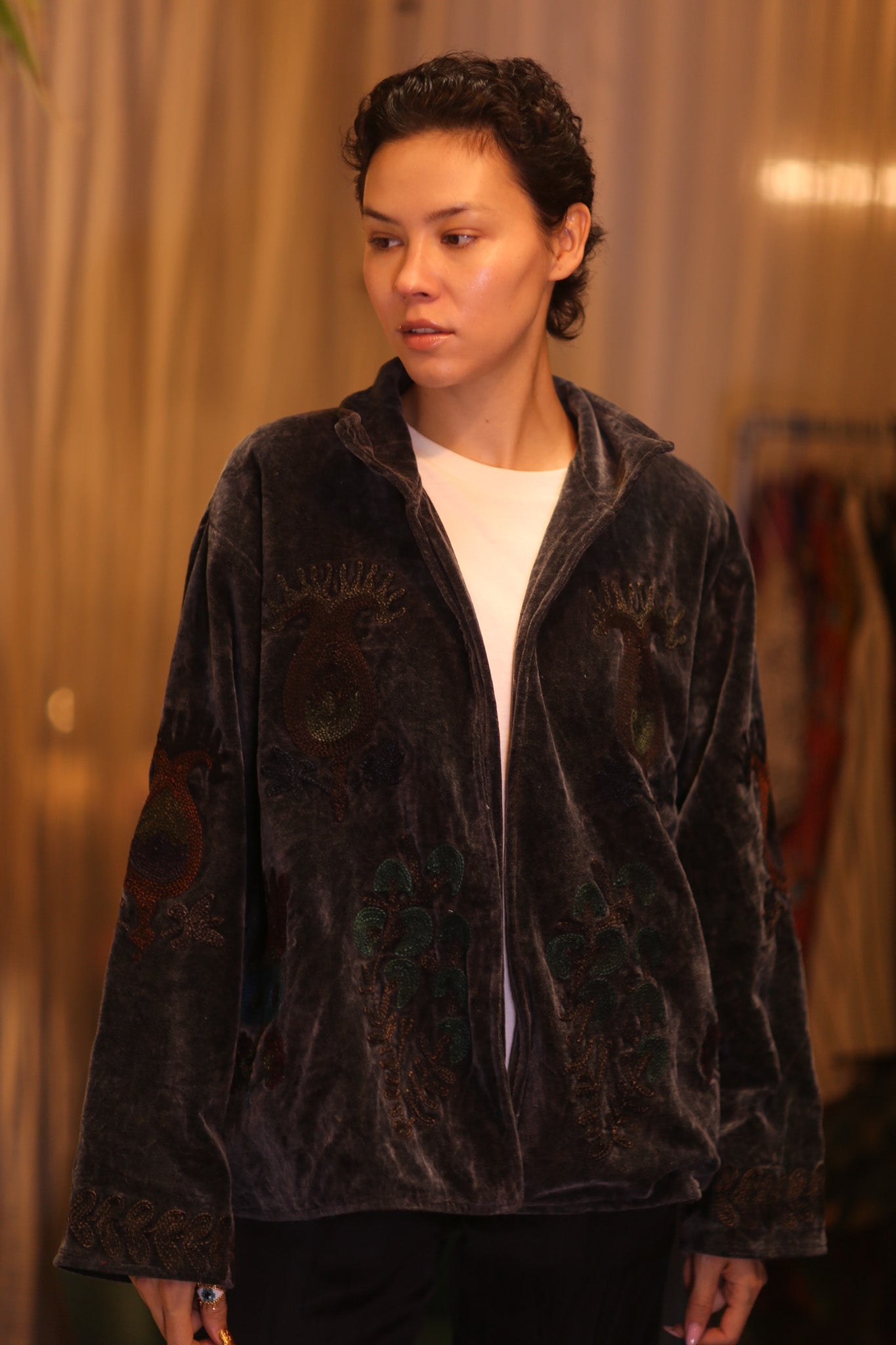 EMBROIDERED VELVET COAT JESSI
