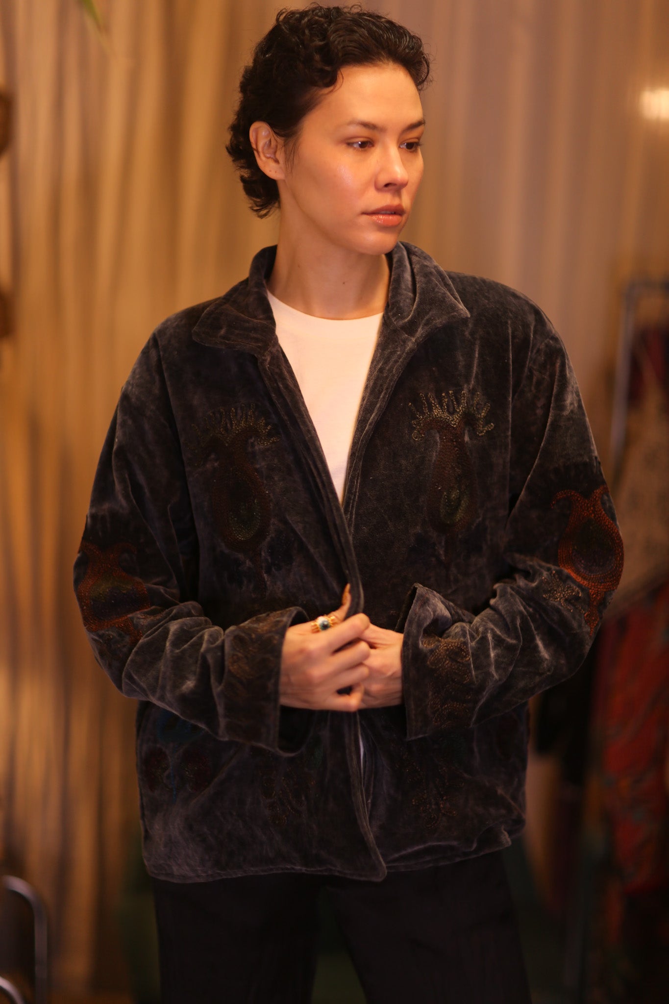 EMBROIDERED VELVET COAT JESSI