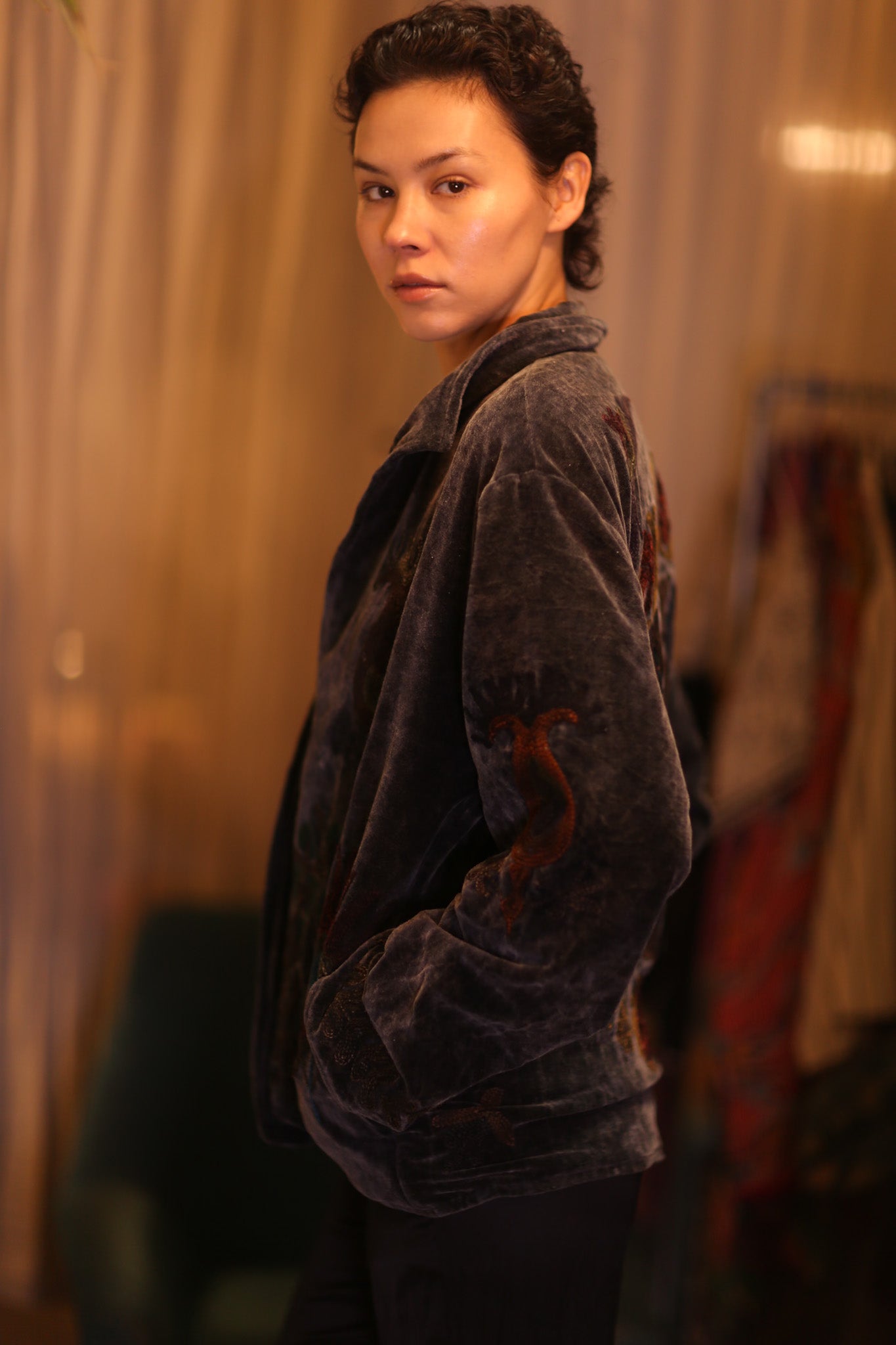 EMBROIDERED VELVET COAT JESSI