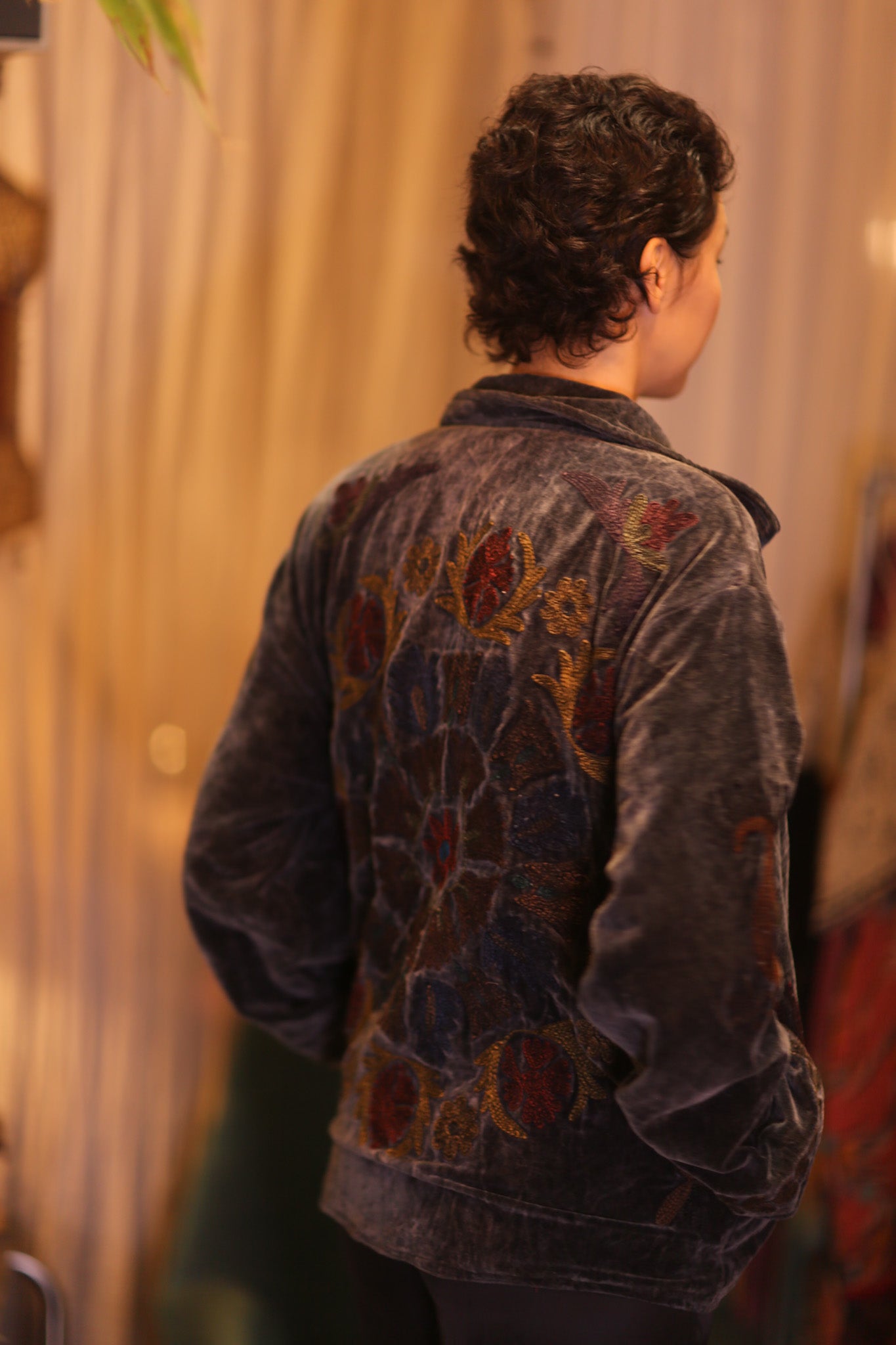EMBROIDERED VELVET COAT JESSI