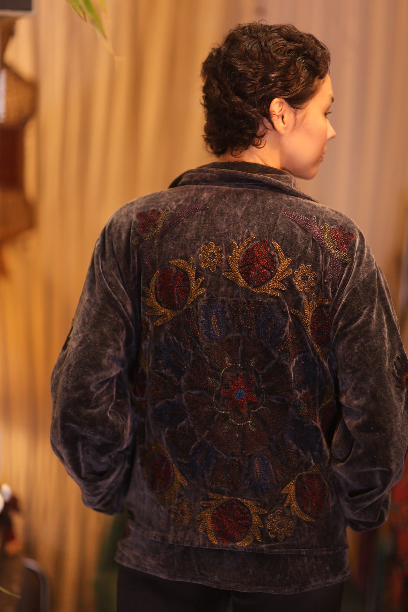 EMBROIDERED VELVET COAT JESSI
