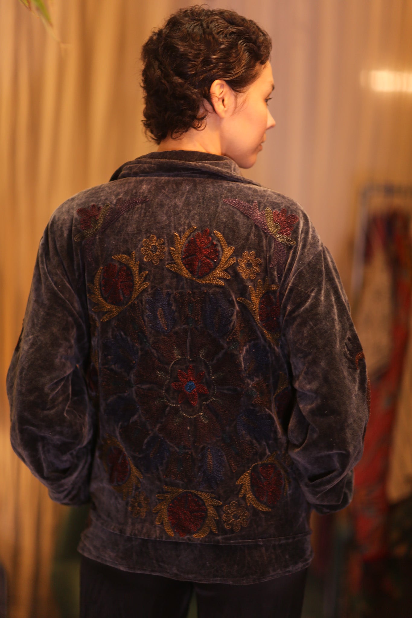 EMBROIDERED VELVET COAT JESSI