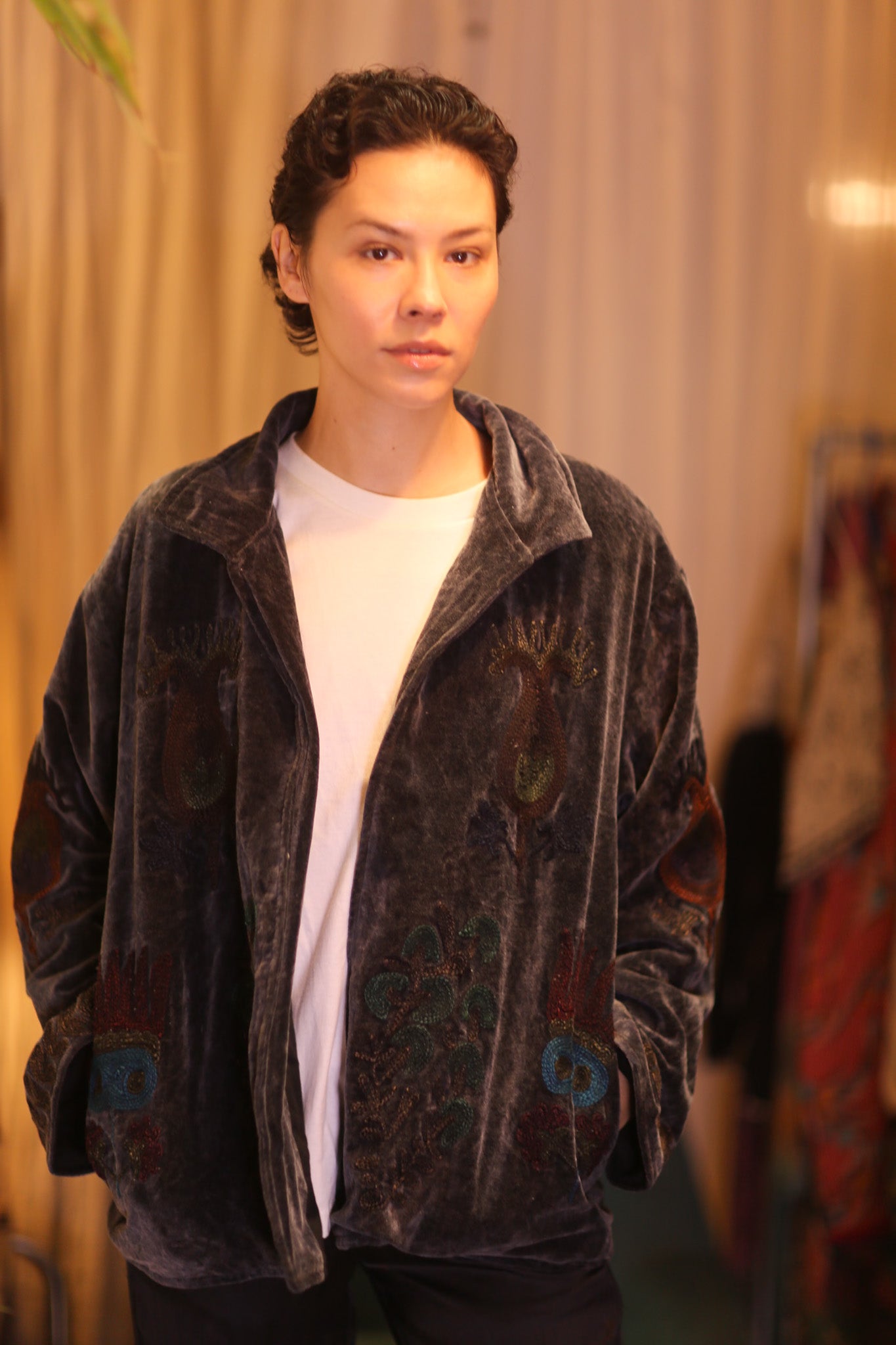 EMBROIDERED VELVET COAT JESSI