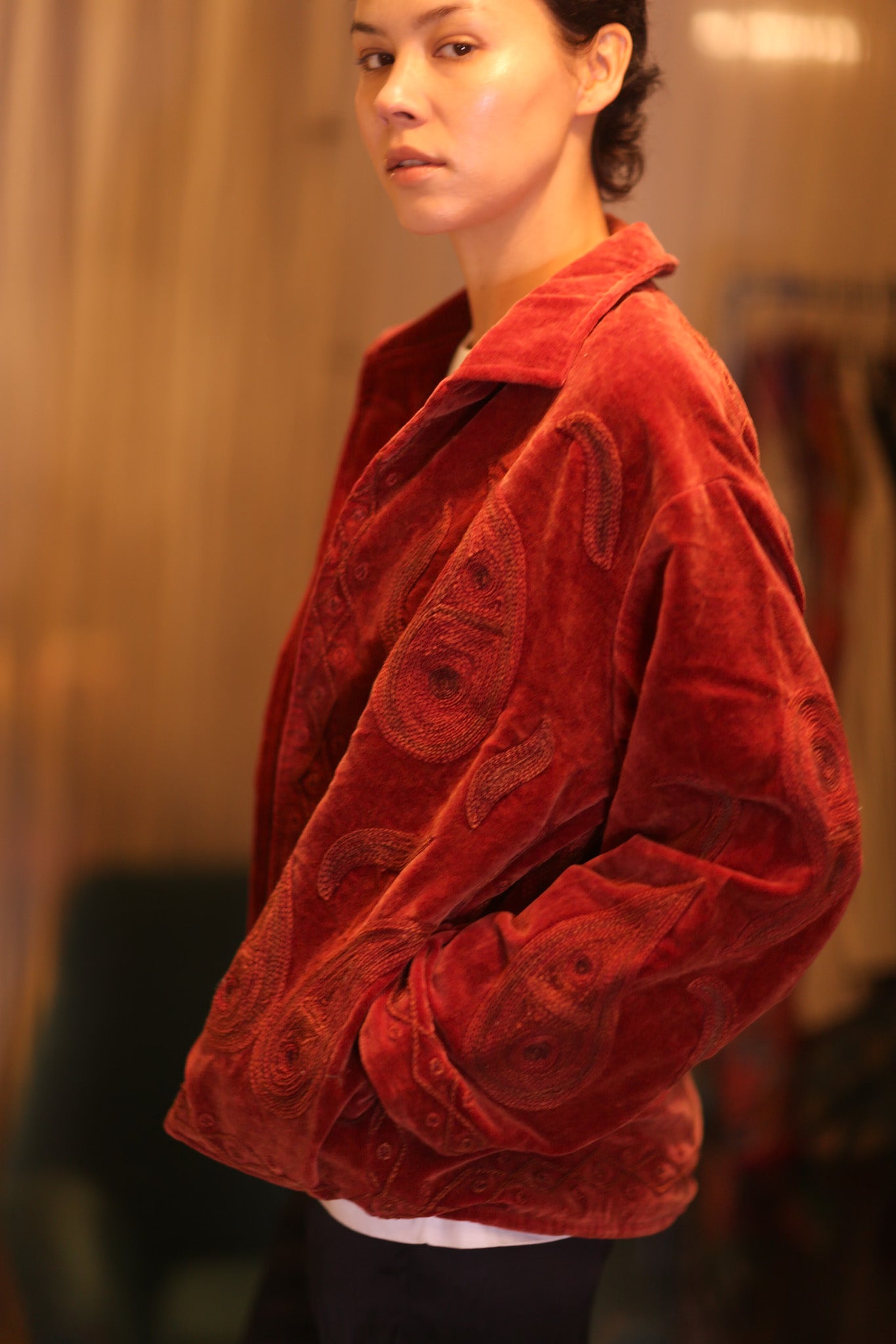 EMBROIDERED VELVET COAT HIRAI