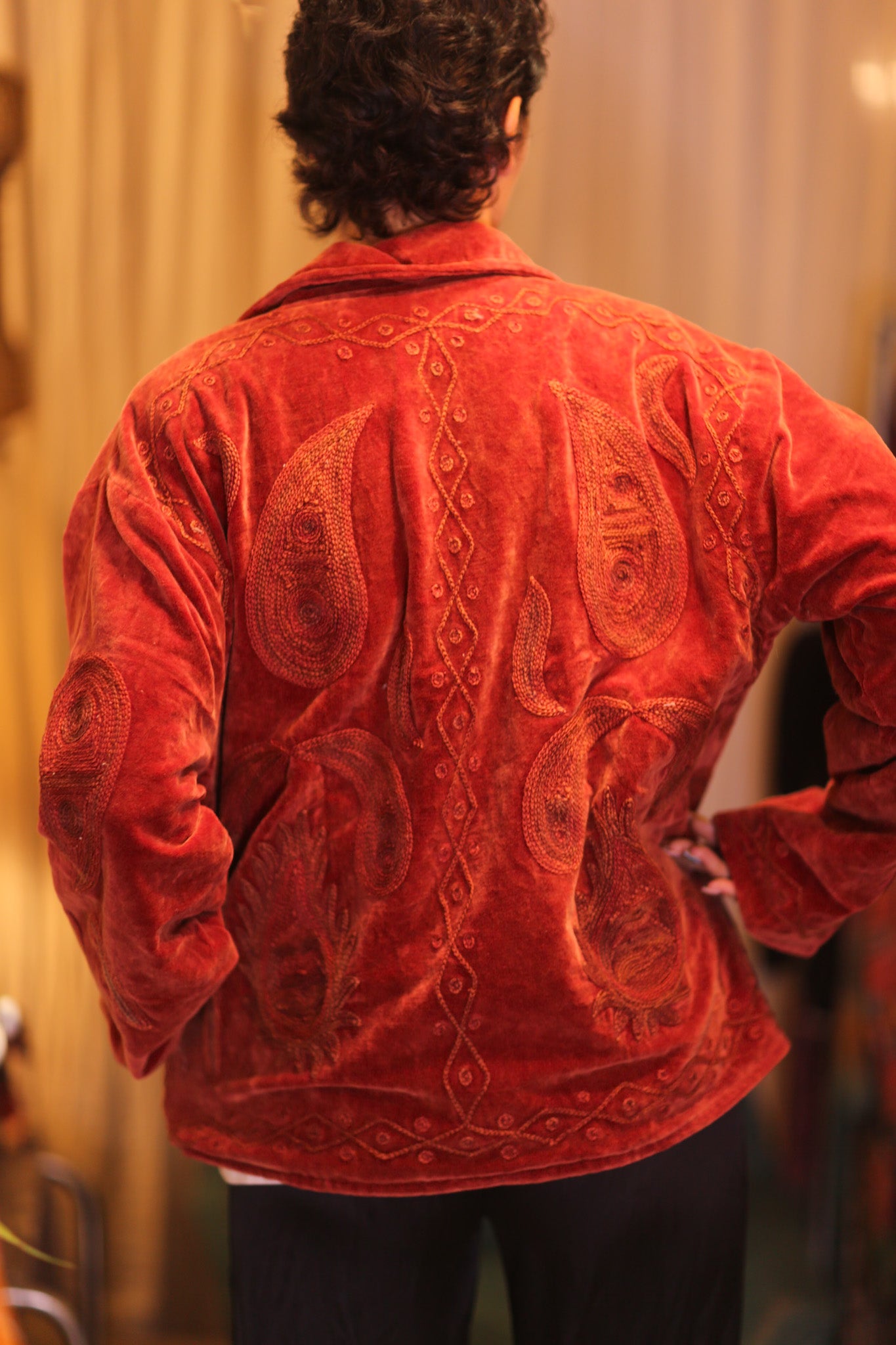 EMBROIDERED VELVET COAT HIRAI
