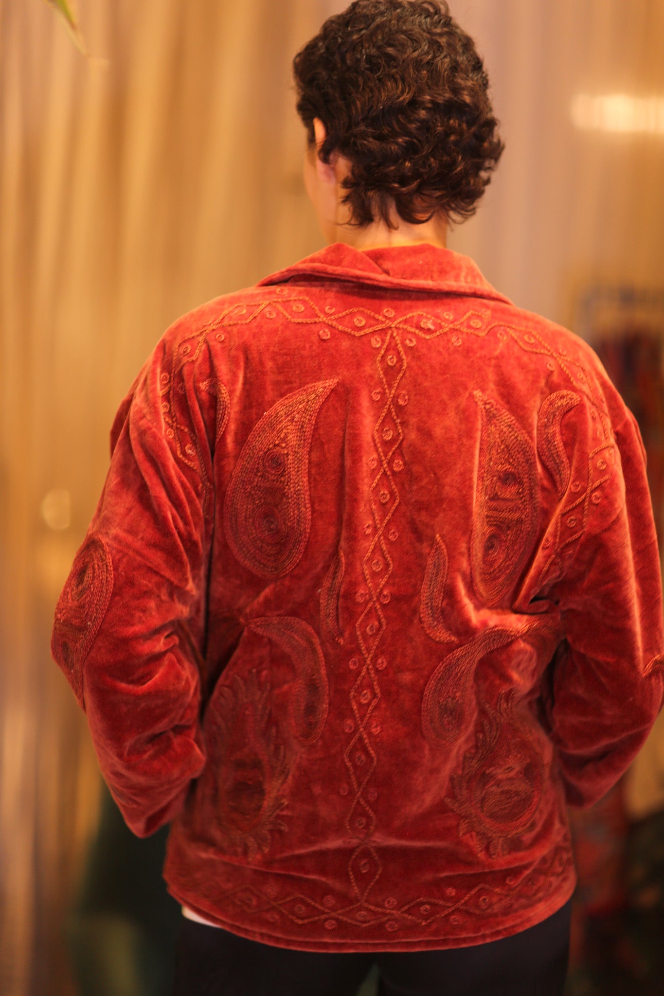 EMBROIDERED VELVET COAT HIRAI