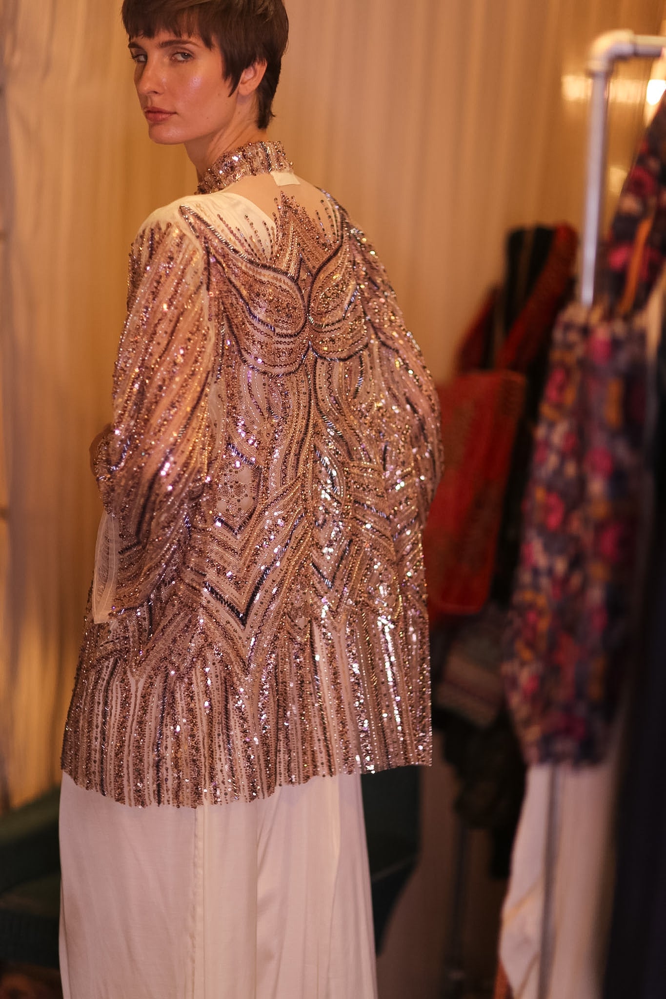 HEAVY SEQUIN EMBROIDERED SILK SHORT KIMONO WHITE FAIRY