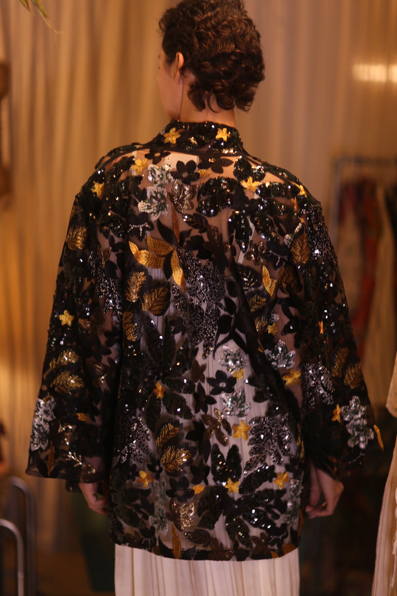 EMBROIDERED SHORT KIMONO YU