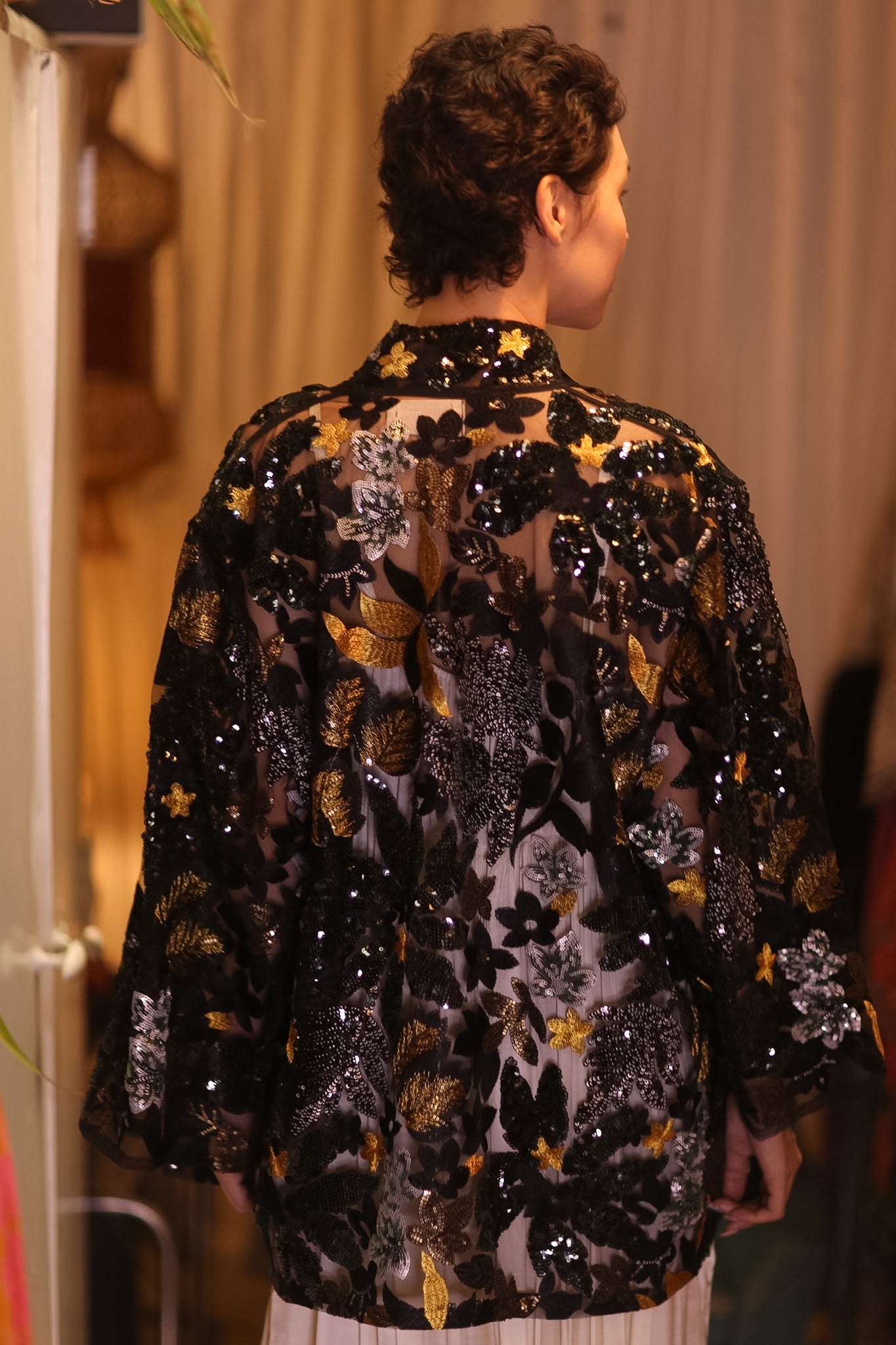 EMBROIDERED SHORT KIMONO YU