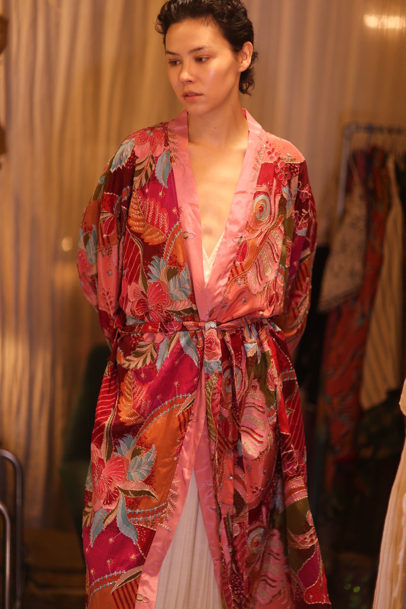 EMBROIDERED SILK WINGS KIMONO WITH BELT BAGAN