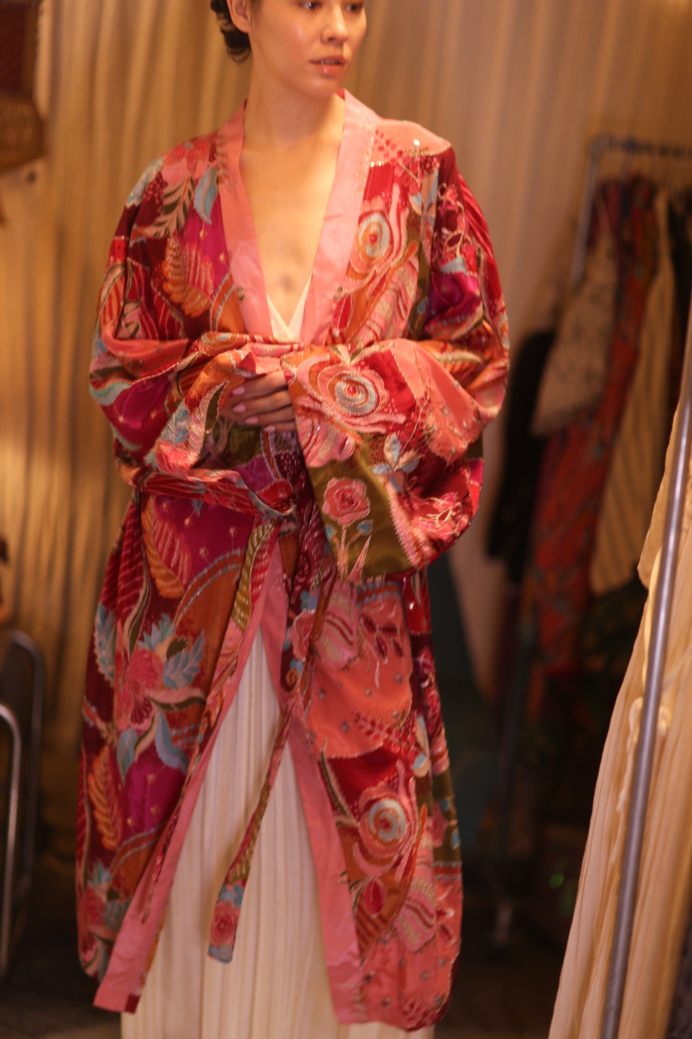 EMBROIDERED SILK WINGS KIMONO WITH BELT BAGAN