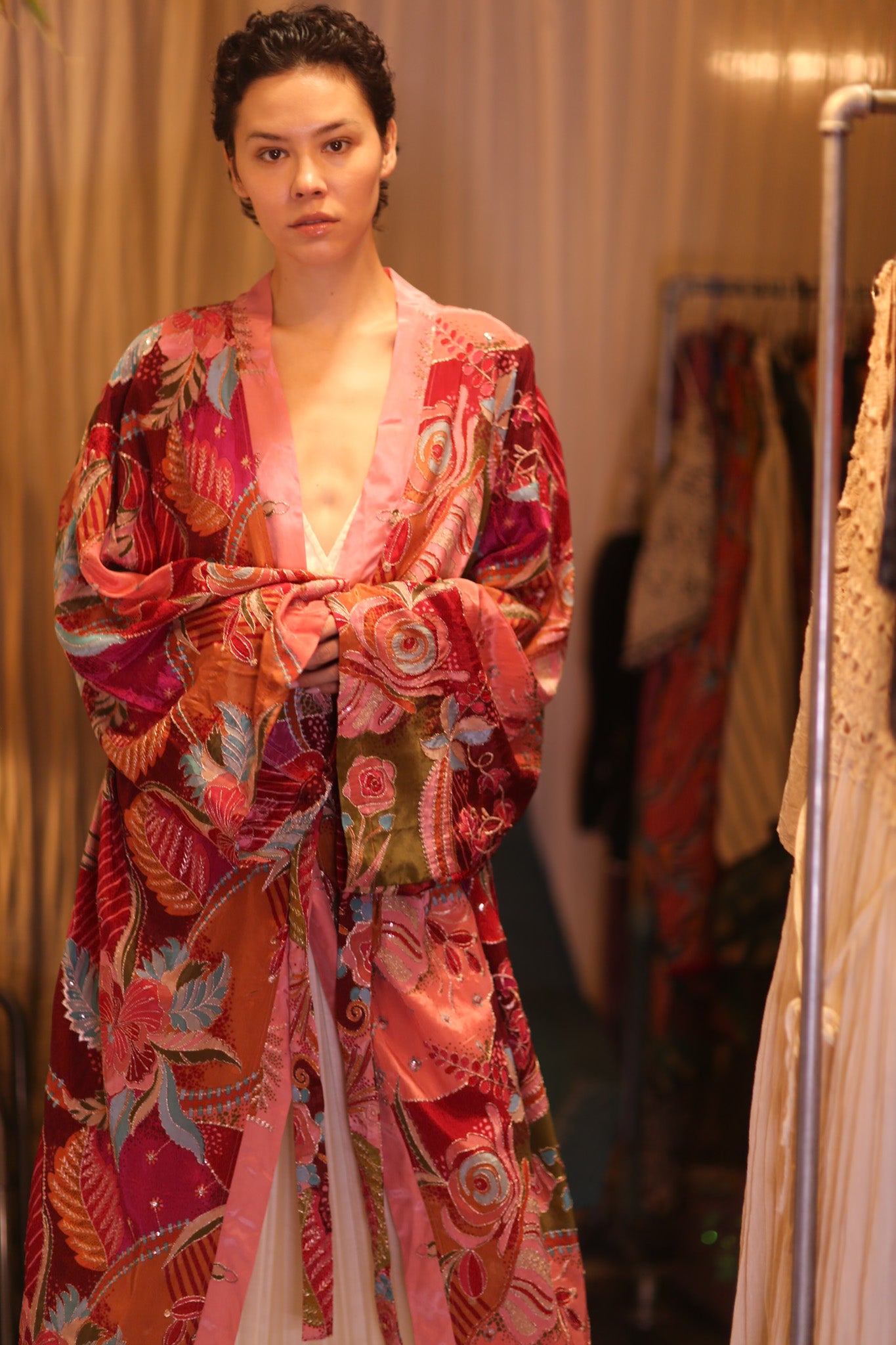 EMBROIDERED SILK WINGS KIMONO WITH BELT BAGAN