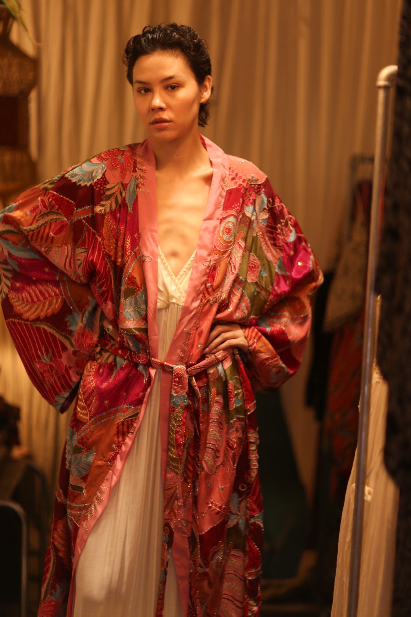 EMBROIDERED SILK WINGS KIMONO WITH BELT BAGAN