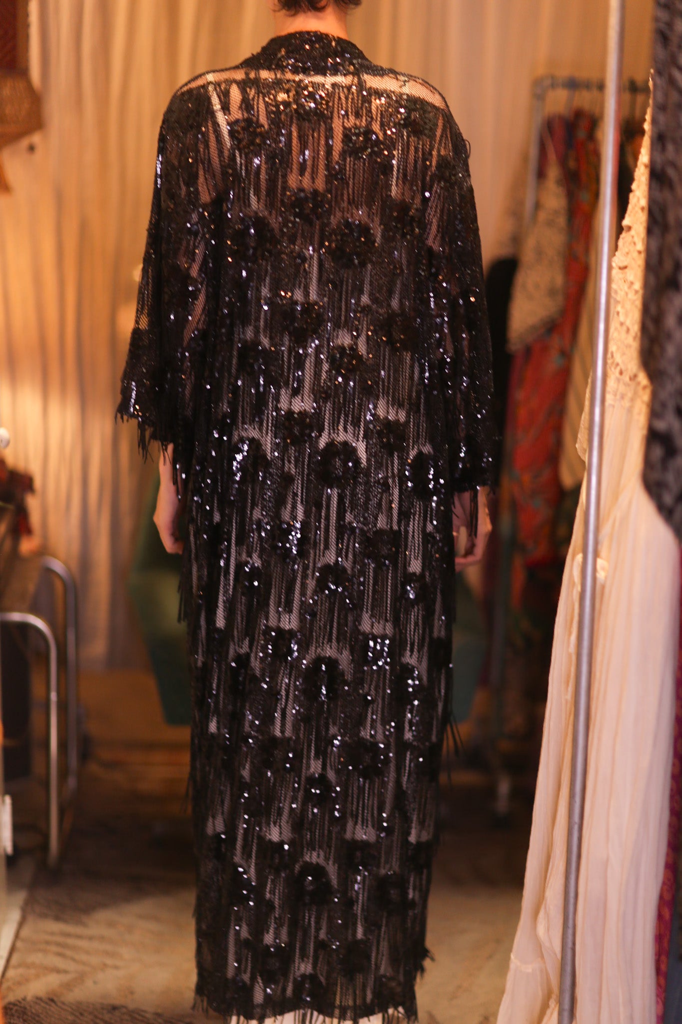 EMBROIDERED LONG FRINGE KIMONO MAHYUYA