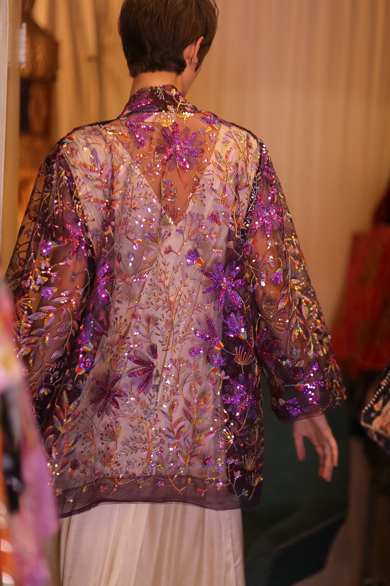 EMBROIDERED SHORT KIMONO PURPLE