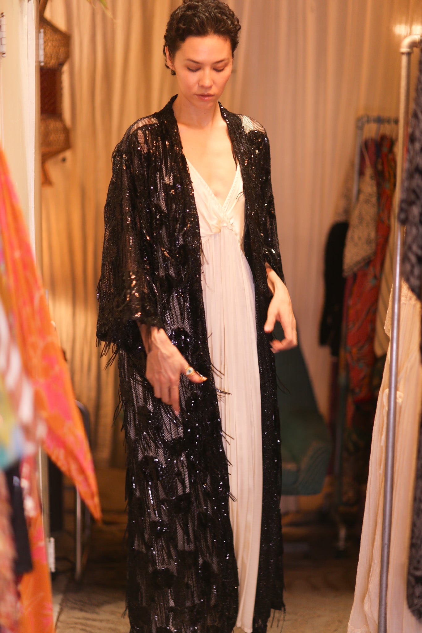 EMBROIDERED LONG FRINGE KIMONO MAHYUYA