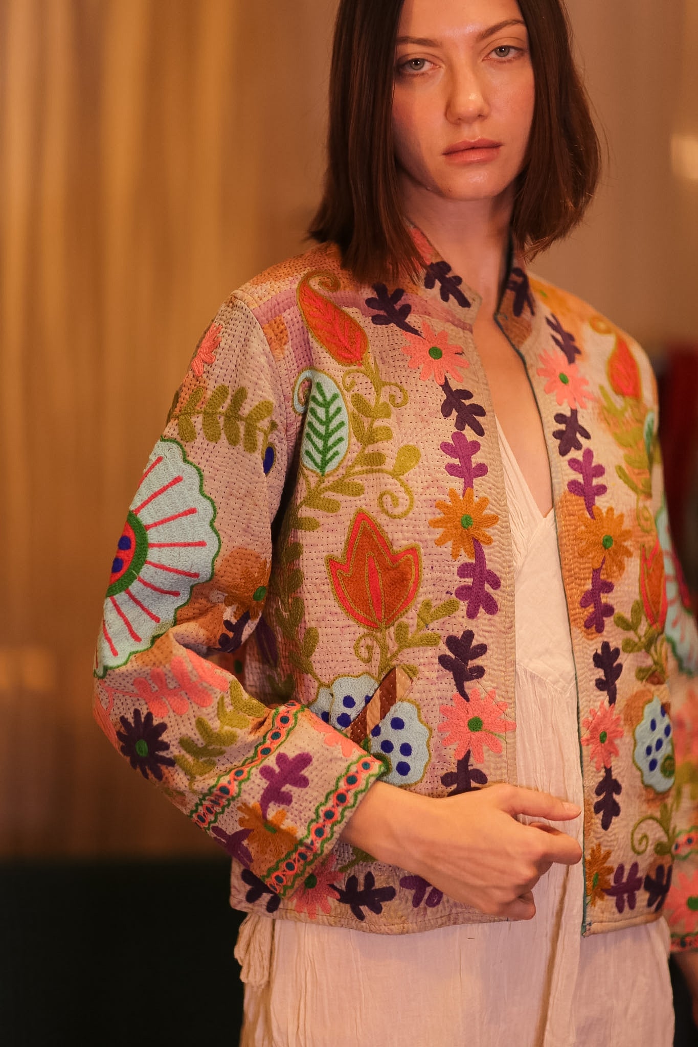 EMBROIDERED KANTHA SHORT JACKET INGRID KYARPAN