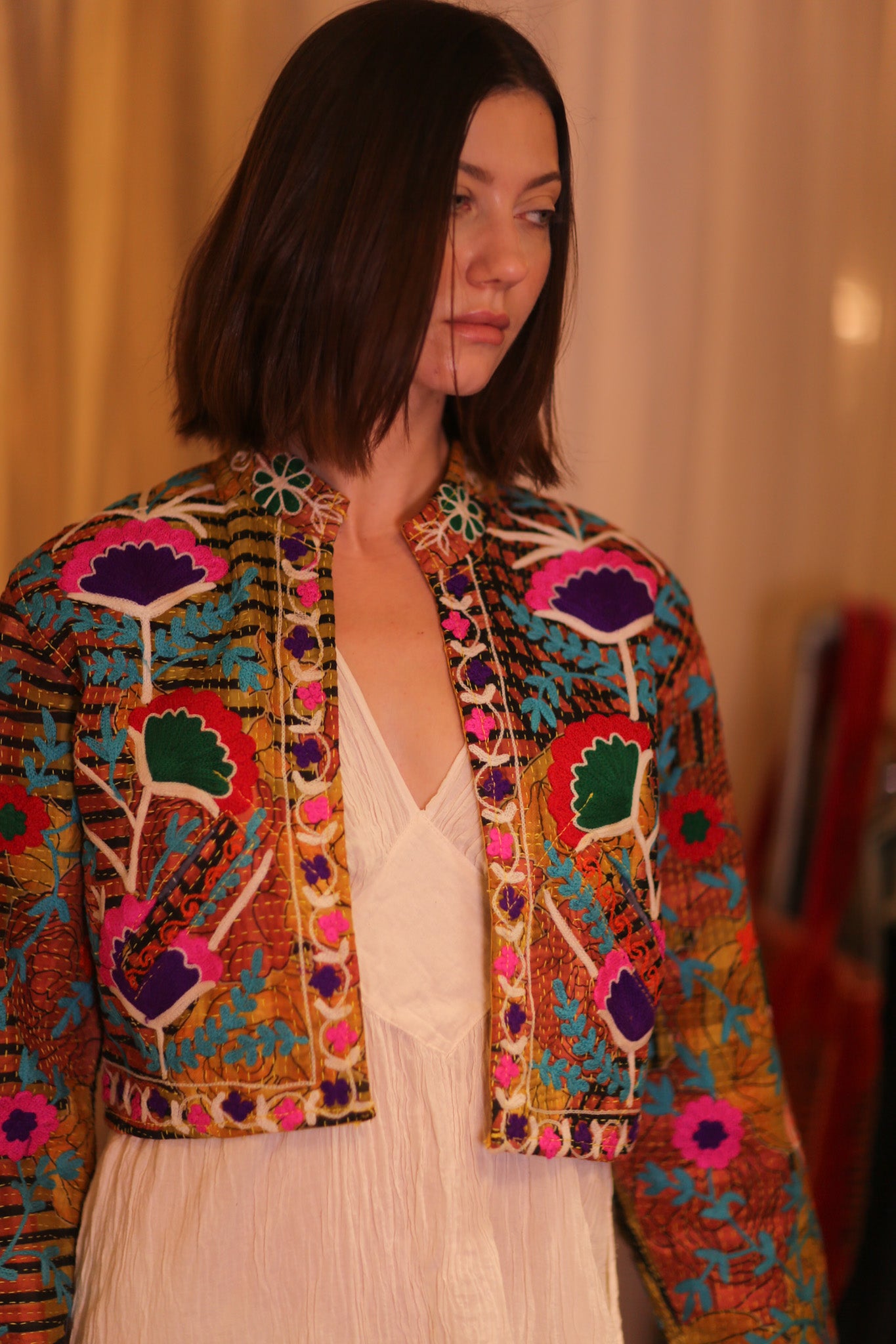 EMBROIDERED KANTHA SHORT JACKET INGRID PANNWE