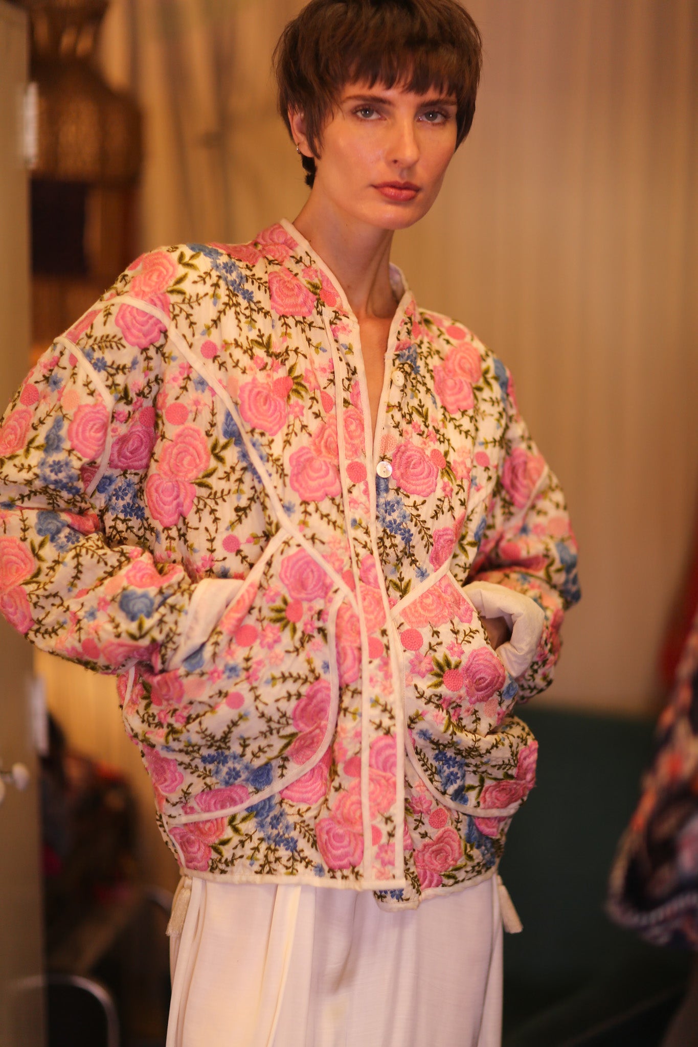 EMBROIDERED SILK JACKET ROSE GARDEN