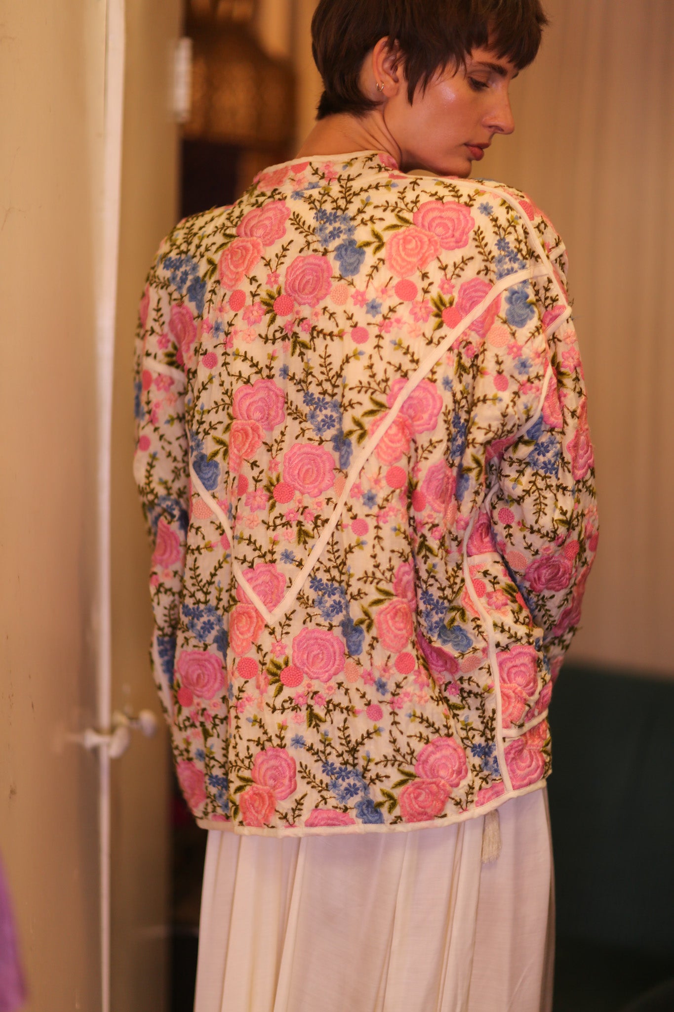 EMBROIDERED SILK JACKET ROSE GARDEN
