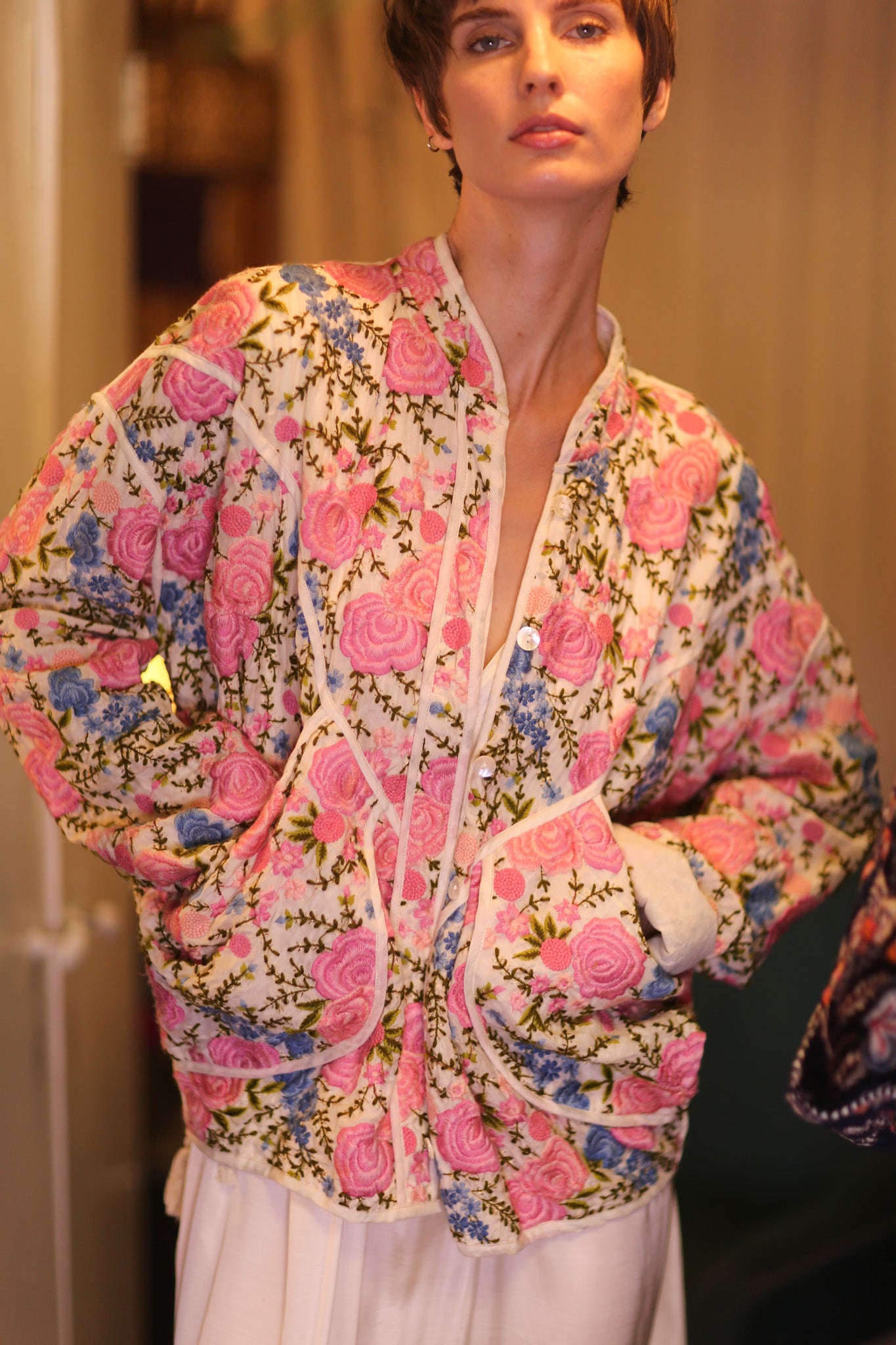 EMBROIDERED SILK JACKET ROSE GARDEN