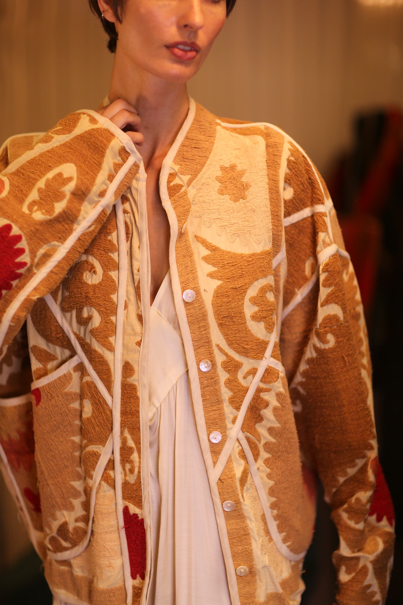 EMBROIDERED SUZANI JACKET ZARINA