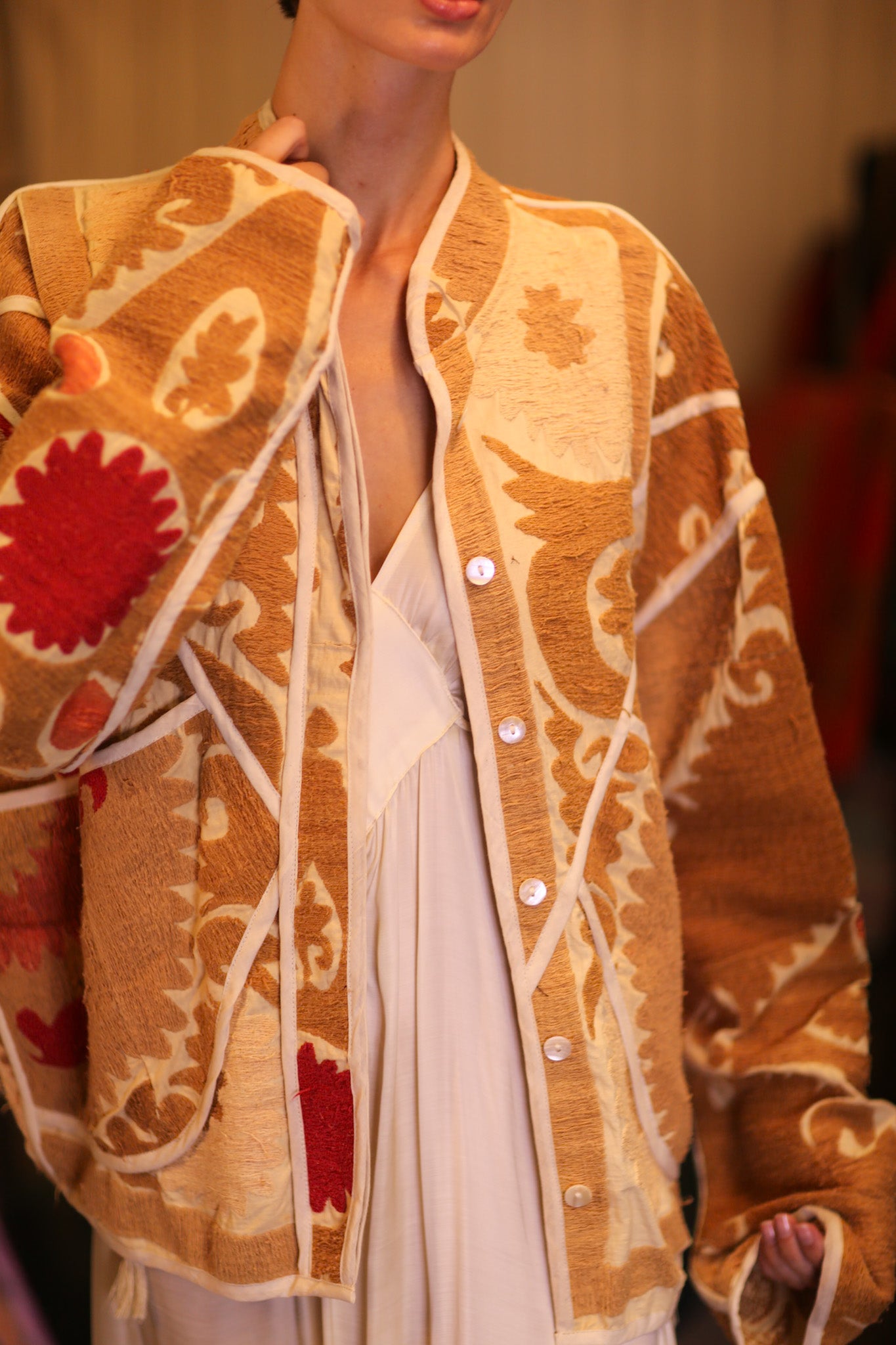 EMBROIDERED SUZANI JACKET ZARINA