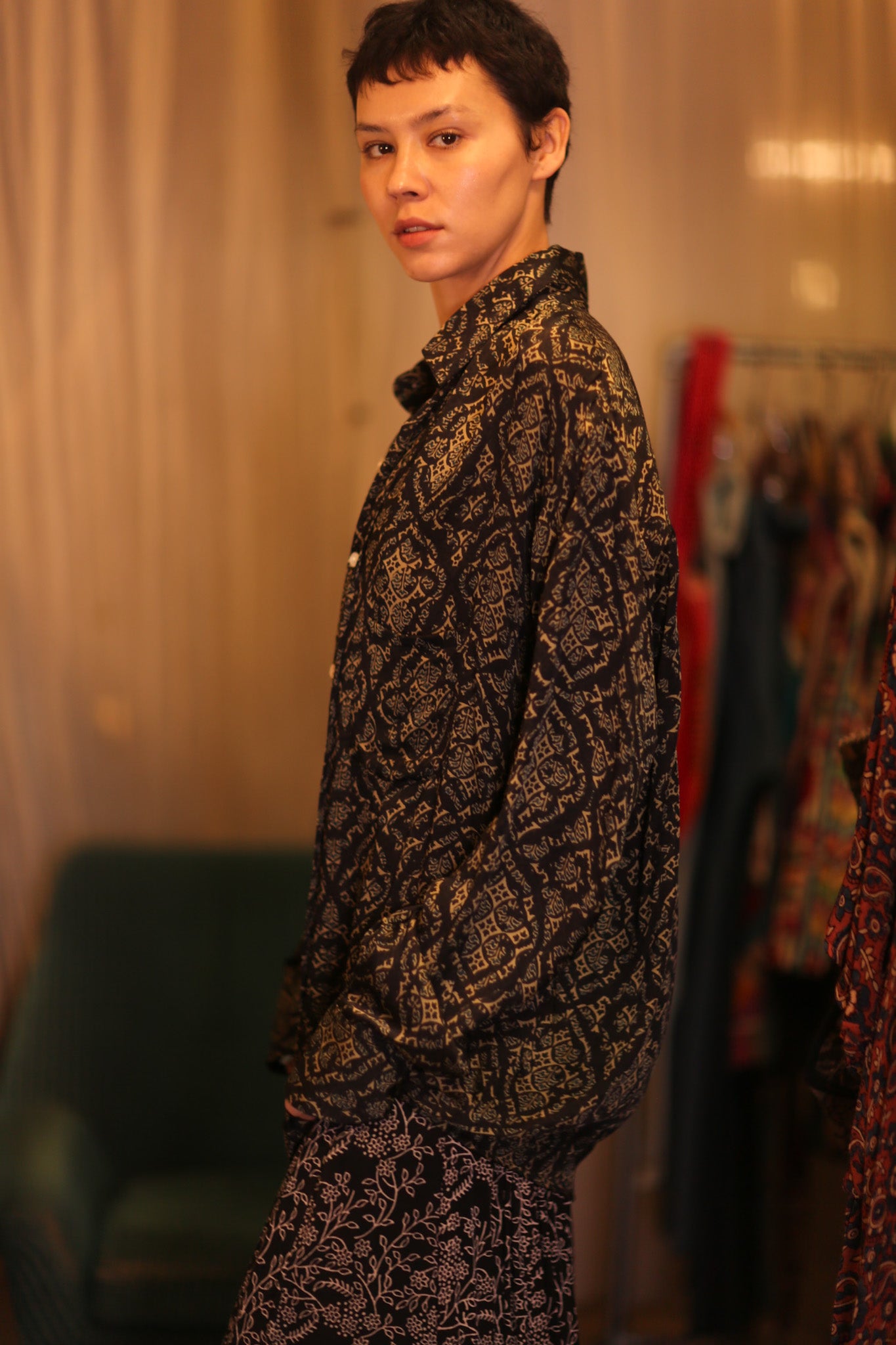 SILK BOYFRIEND SHIRT BILLIE KANA