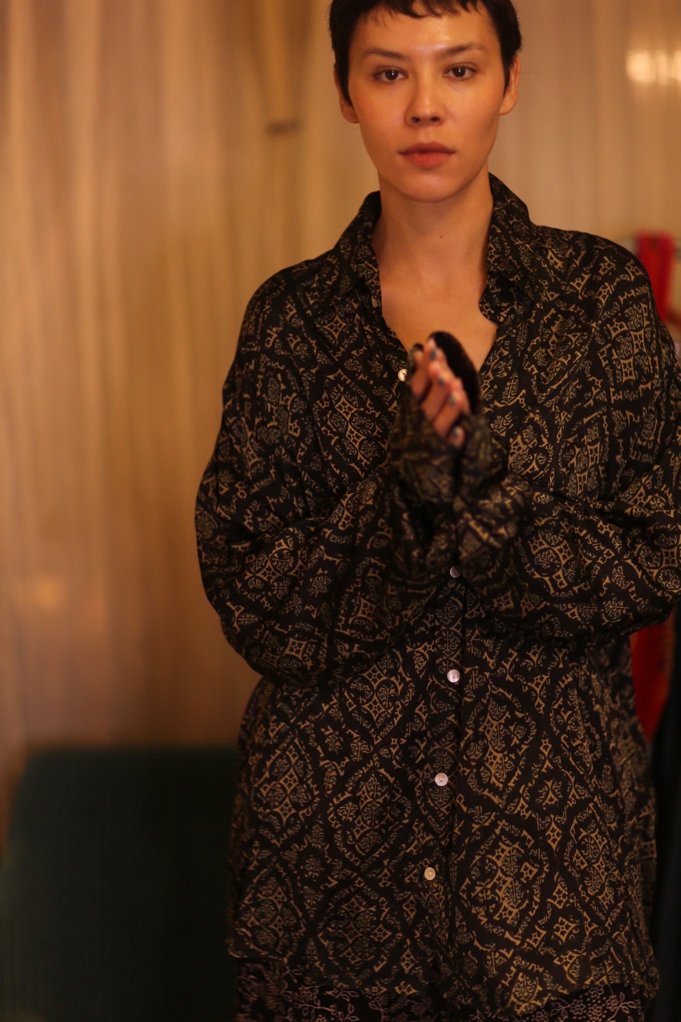 SILK BOYFRIEND SHIRT BILLIE KANA