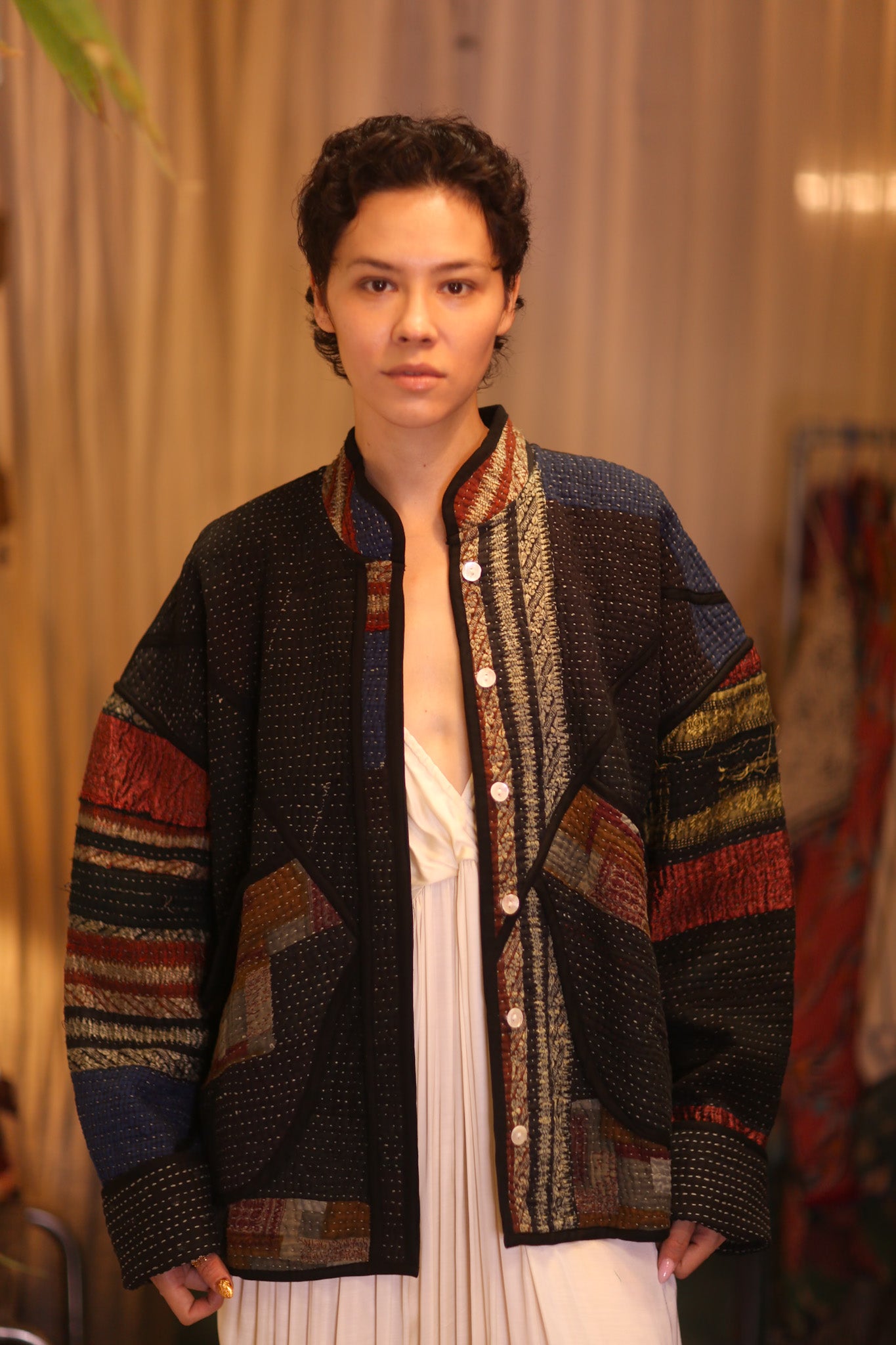 PATCHWORK PATTERN KANTHA JACKET CHIN