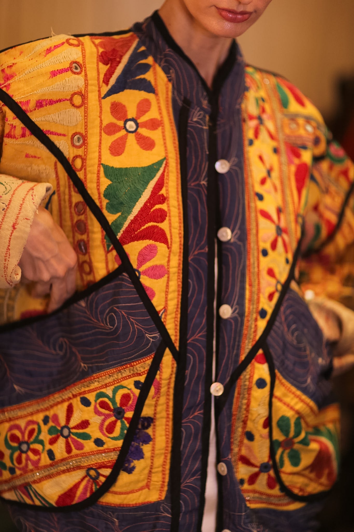 EMBROIDERED RARE VINTAGE JACKET WINTU