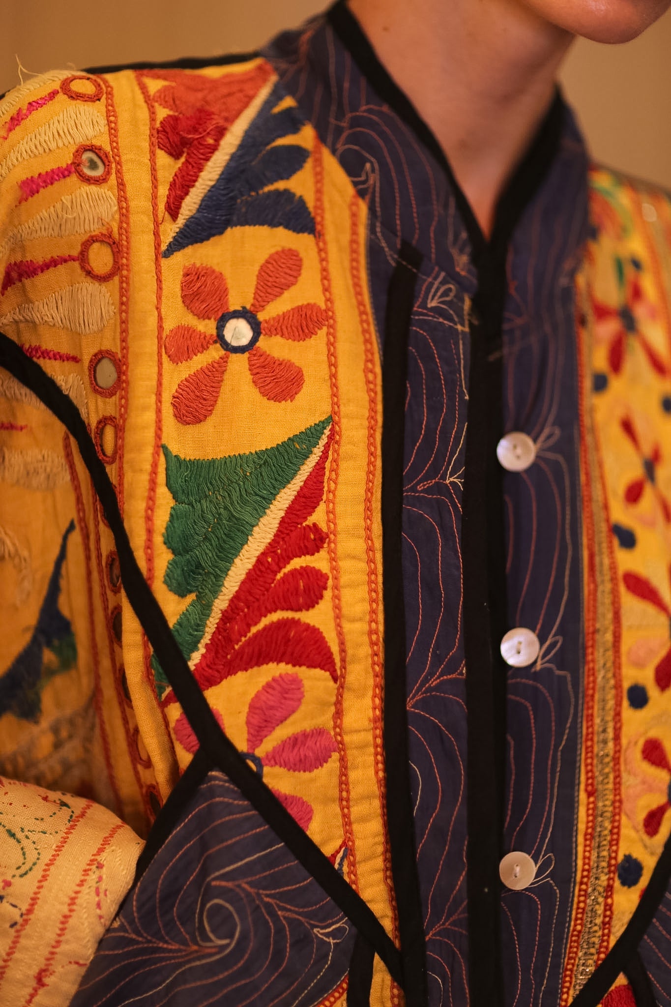 EMBROIDERED RARE VINTAGE JACKET WINTU