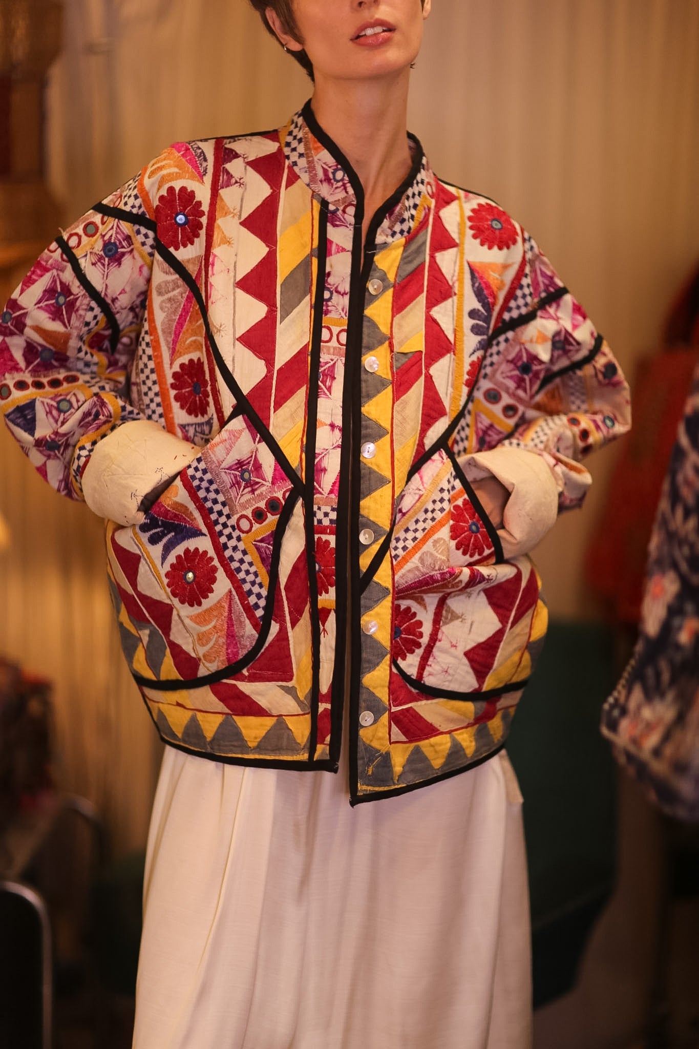 VINTAGE ANTIQUE JACEKT KELINDA