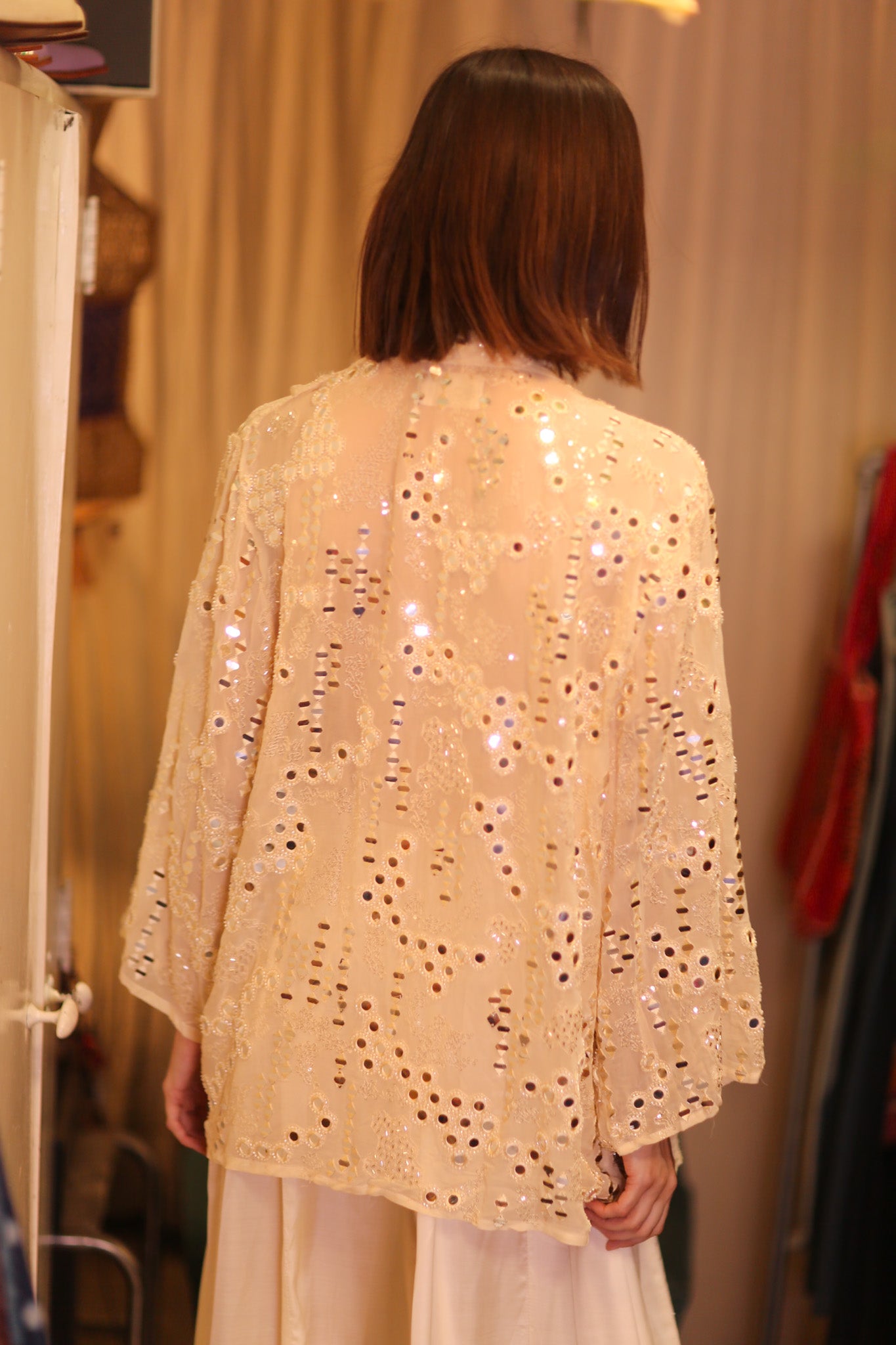 EMBROIDERED SHORT SILK KIMONO MOOSTAL